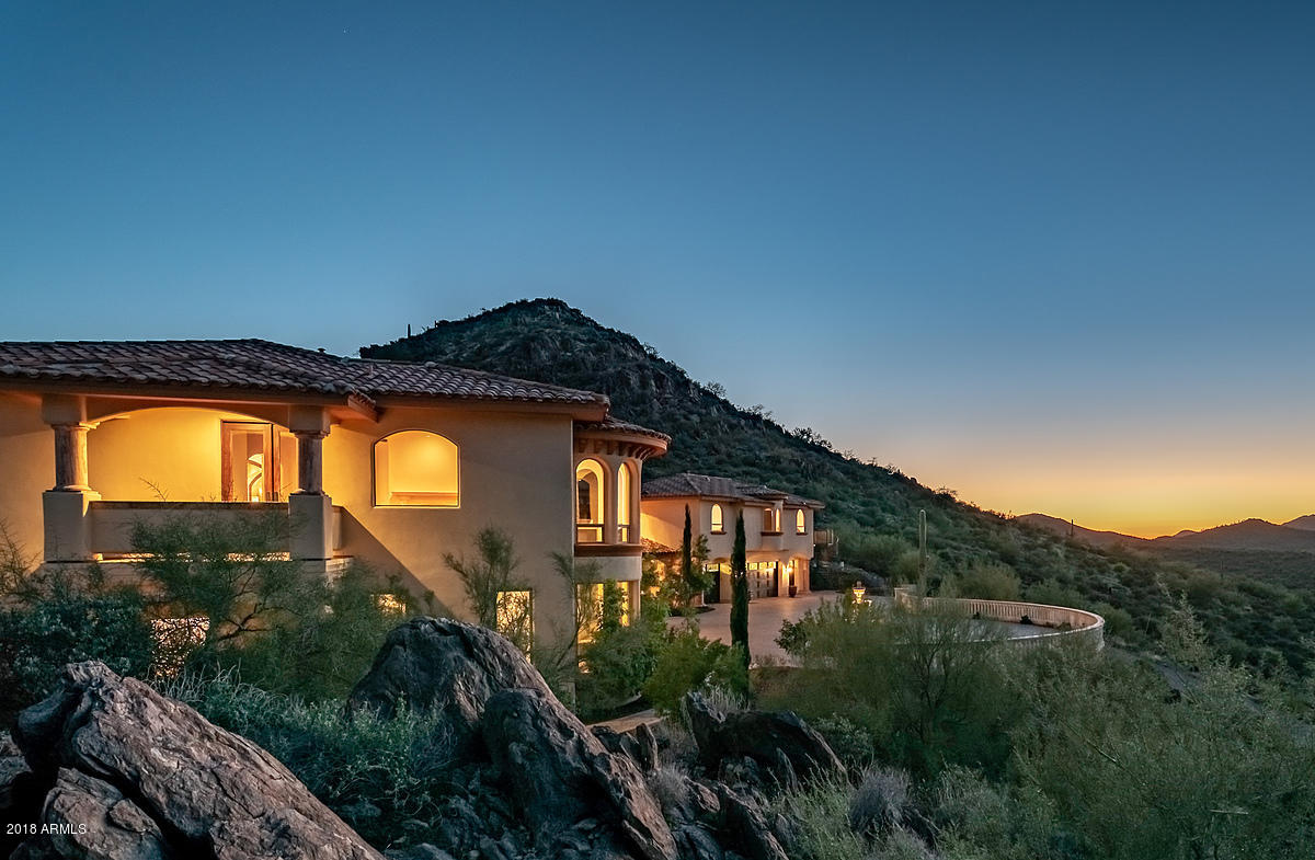 TOP OF THE MOUNTAIN
SEVEN SISTERS - Residential