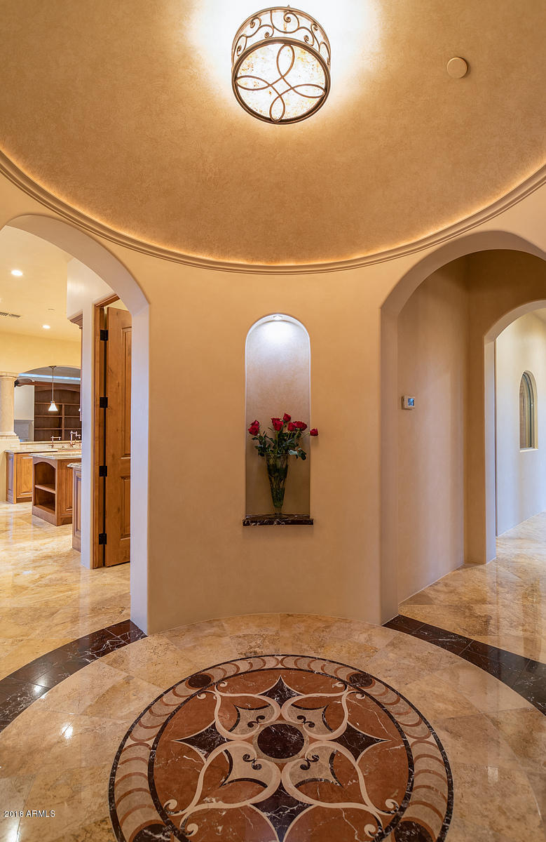 TOP OF THE MOUNTAIN
SEVEN SISTERS - Residential