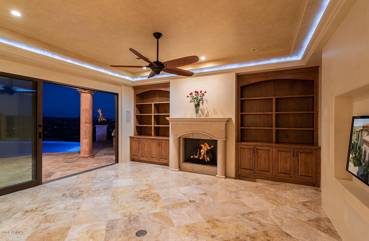 TOP OF THE MOUNTAIN
SEVEN SISTERS - Residential