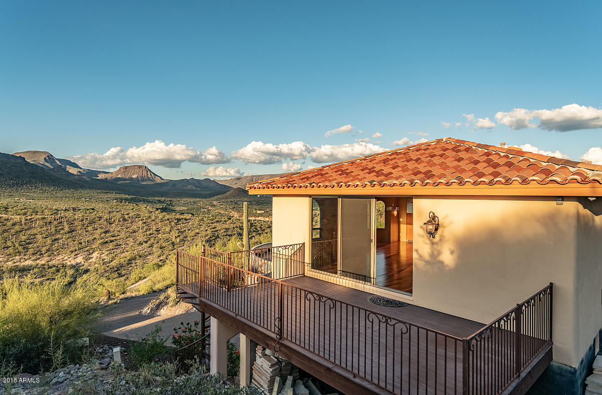 TOP OF THE MOUNTAIN
SEVEN SISTERS - Residential