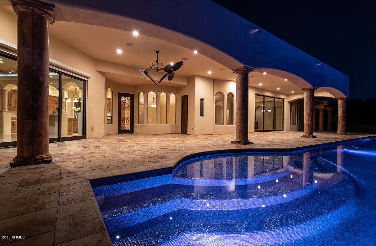 TOP OF THE MOUNTAIN
SEVEN SISTERS - Residential