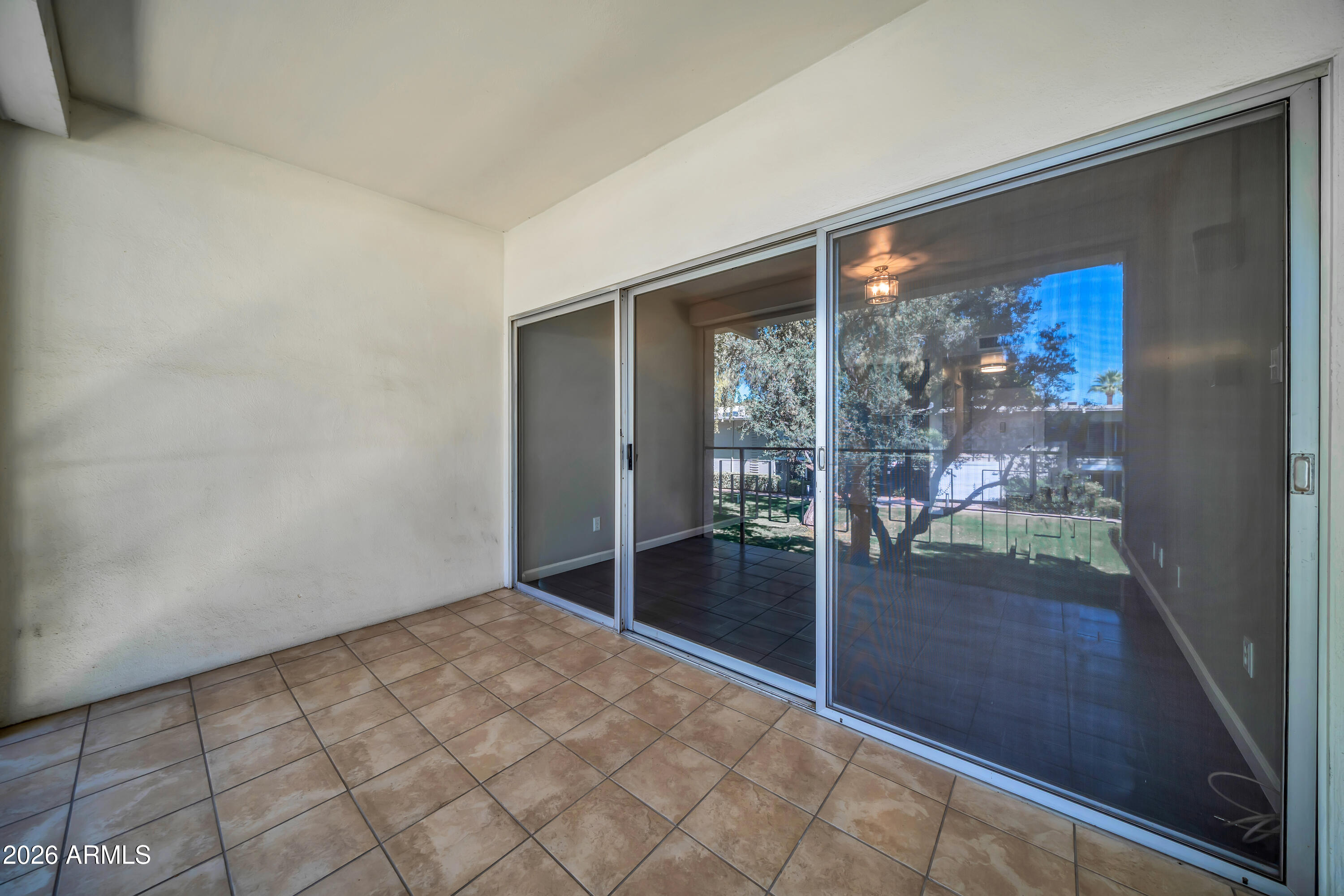 SCOTTSDALE CONDOMINIUMS AMD - Residential
