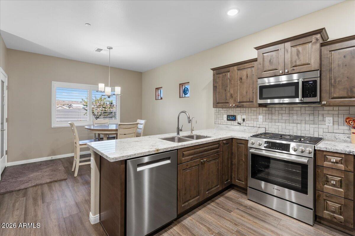 CROSSROADS AT MINGUS - Residential