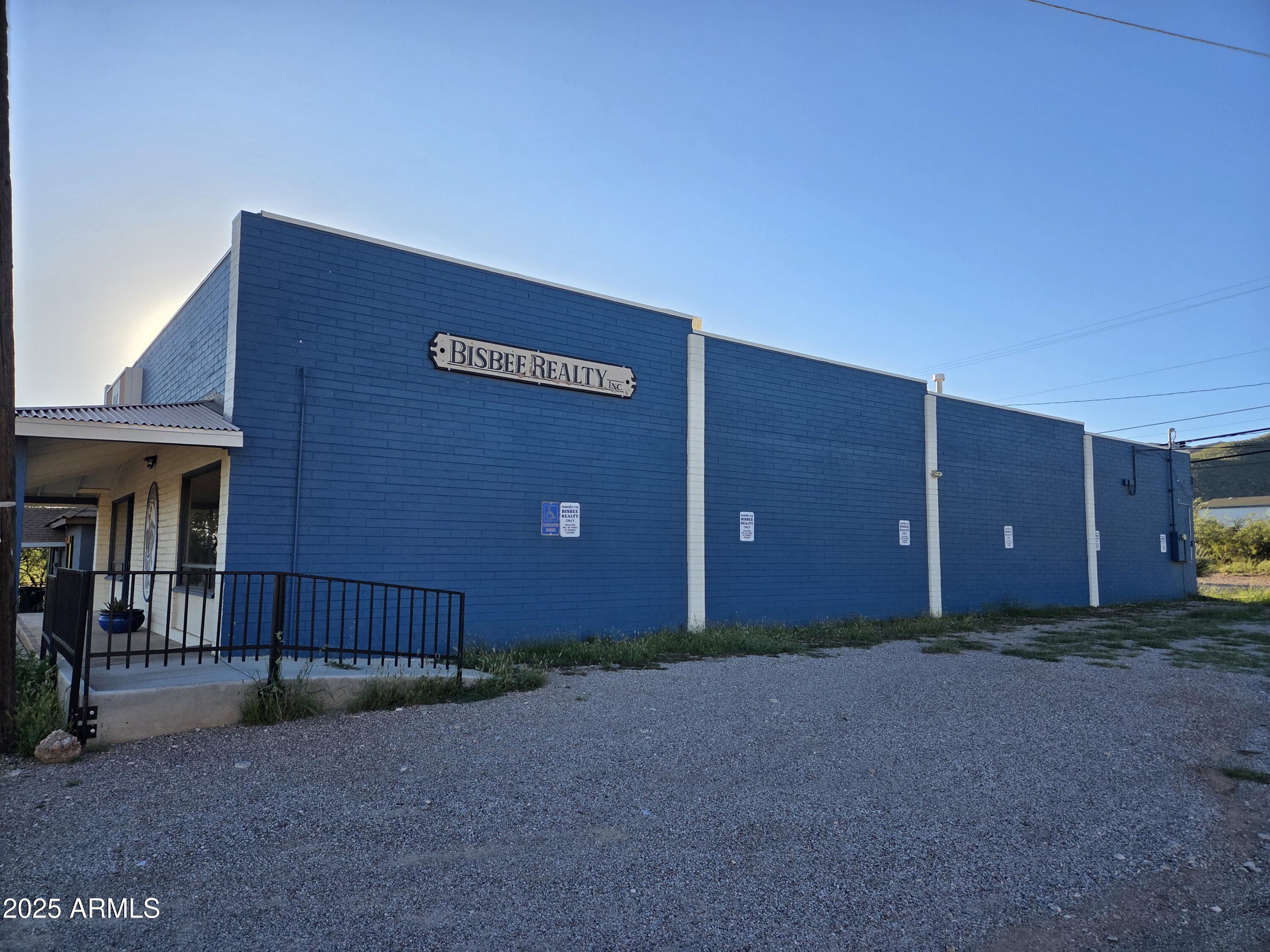 HEDBERG TOWNSITE - Commercial Sale