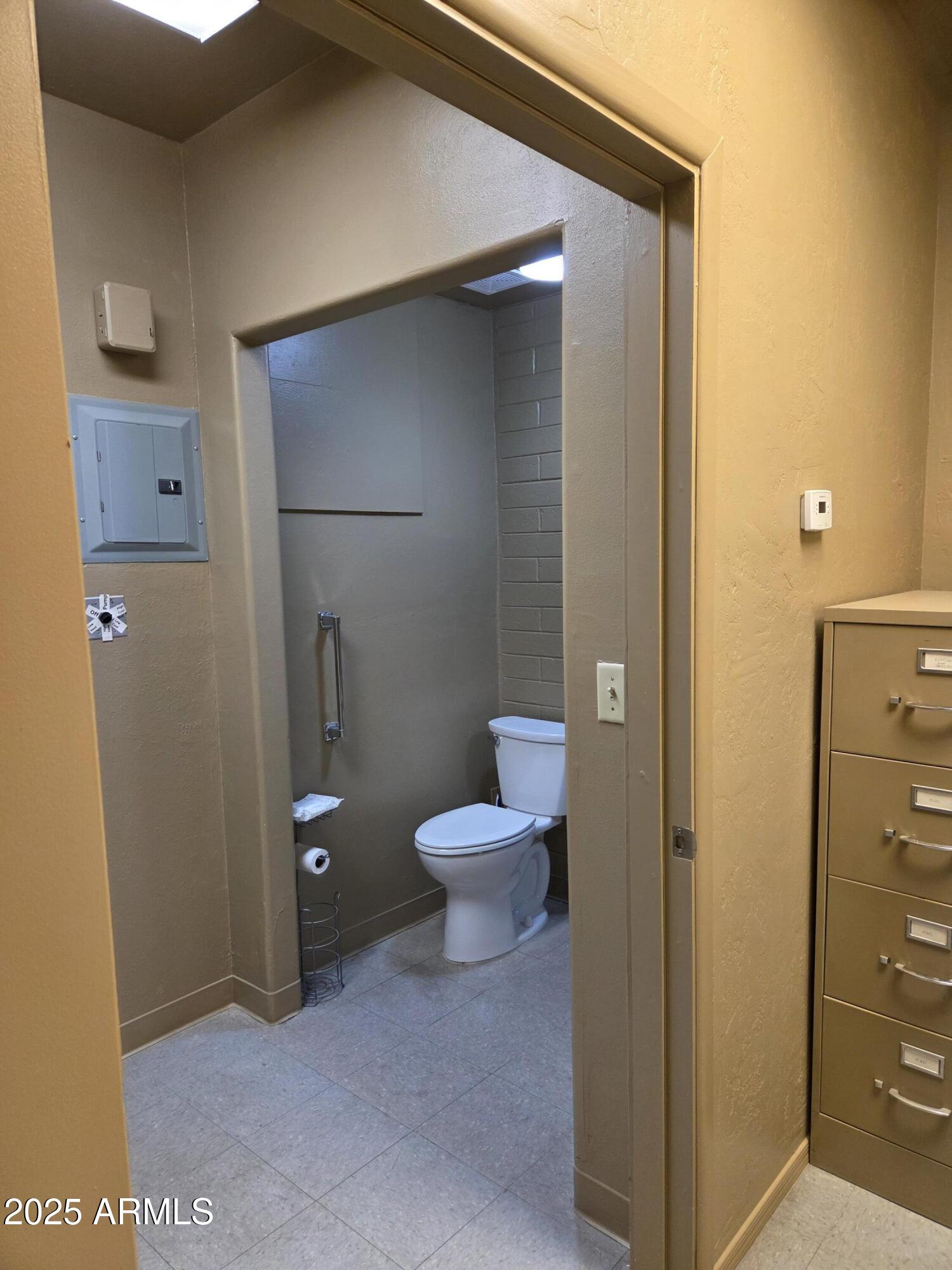 HEDBERG TOWNSITE - Commercial Sale