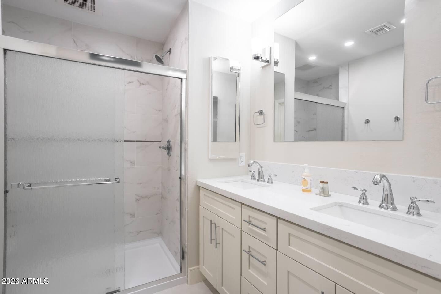 OAK PARK - Residential