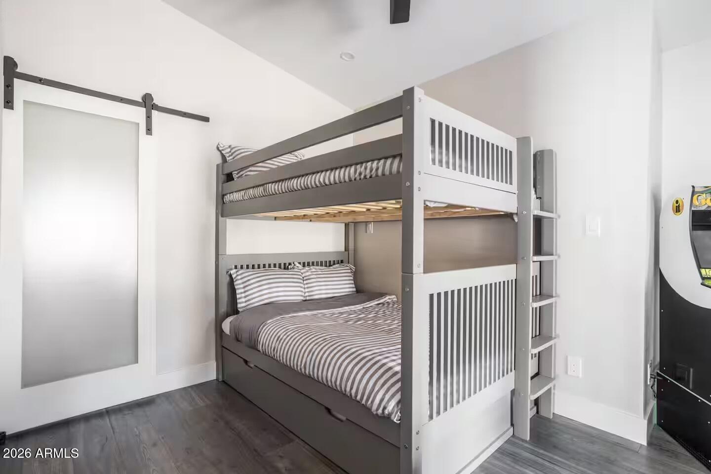 OAK PARK - Residential