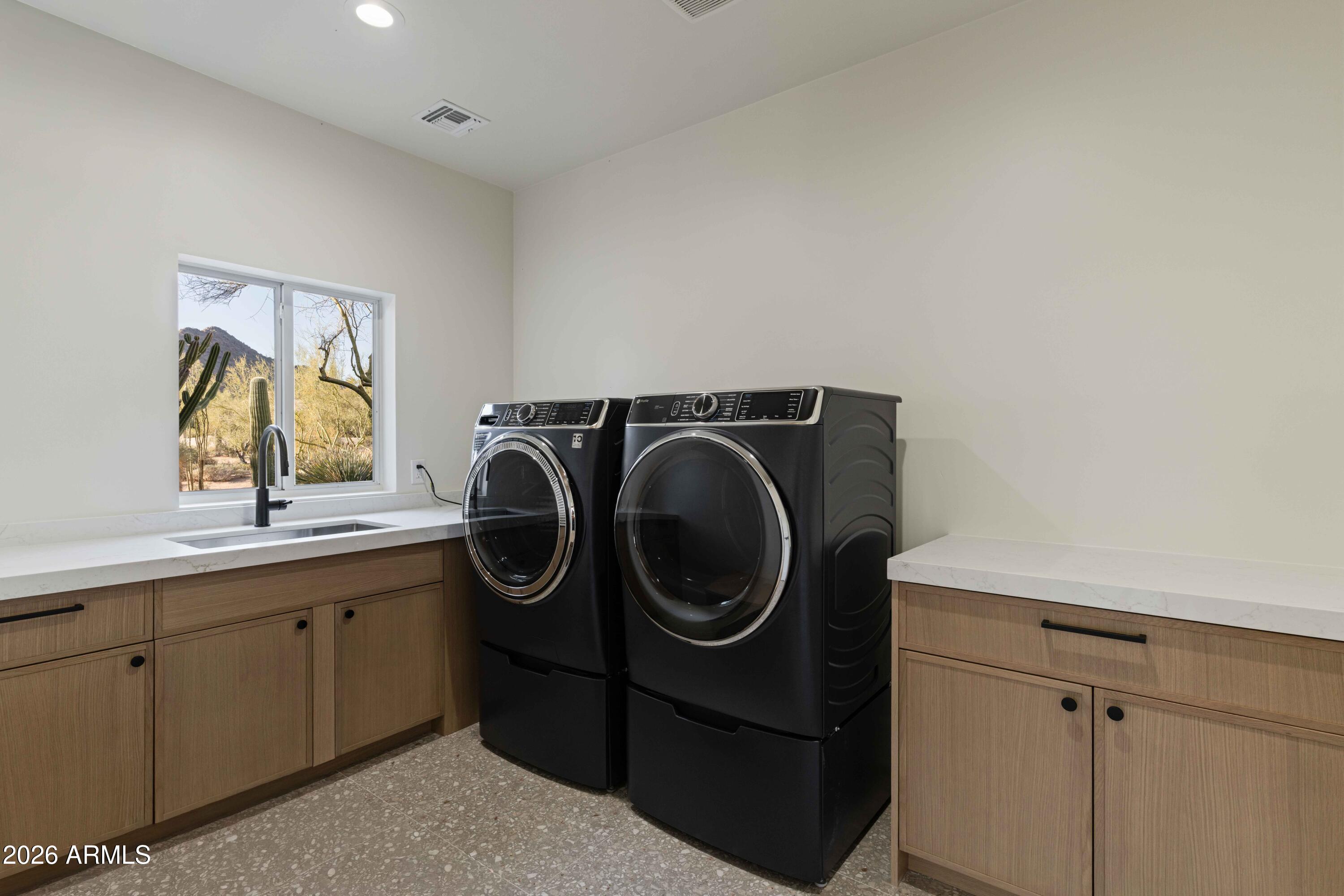 EAGLES GLEN - Residential