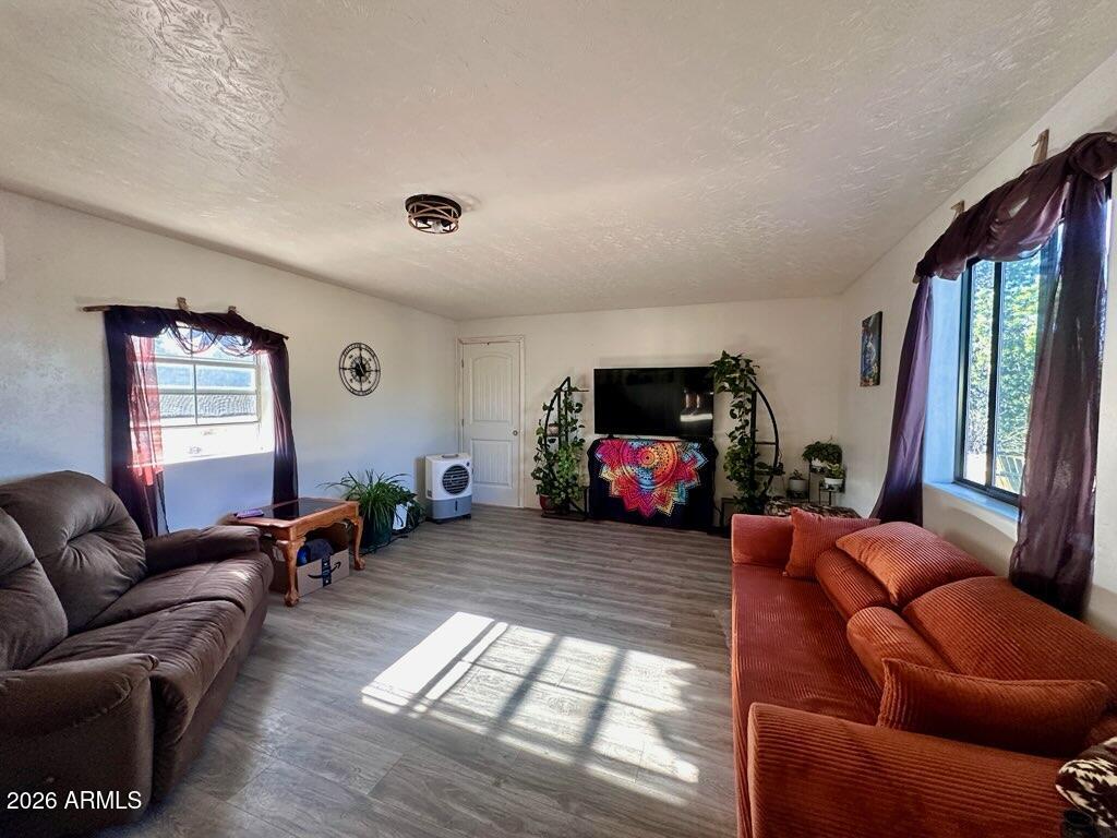 APACHE WOODLAND ESTATES - Residential