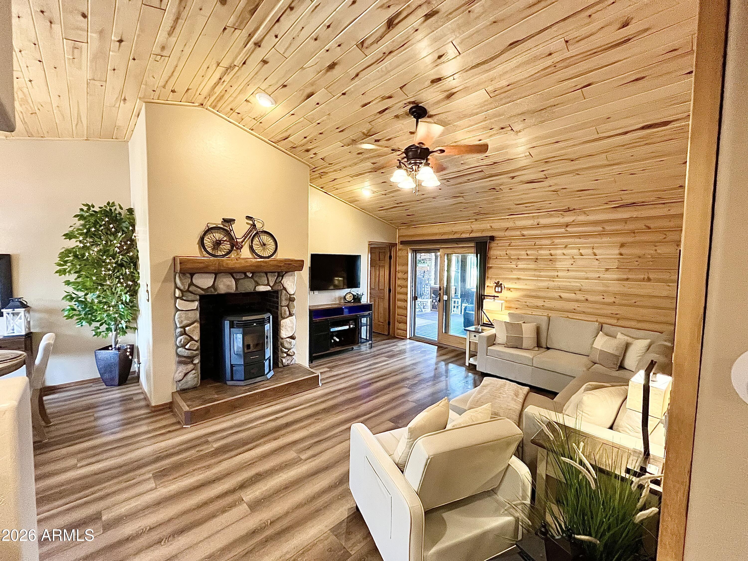 BISON RESORT CABINS - Residential