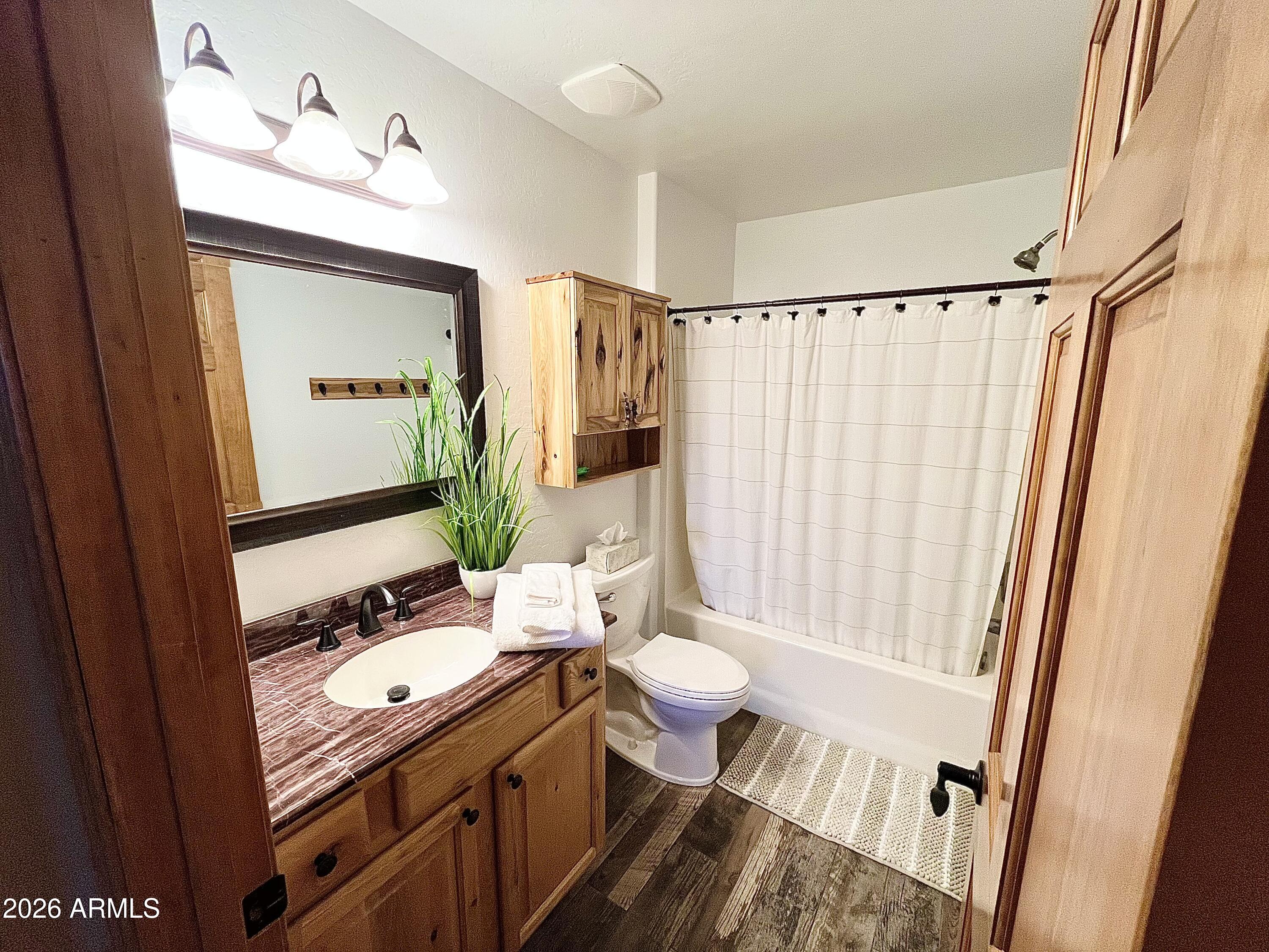 BISON RESORT CABINS - Residential