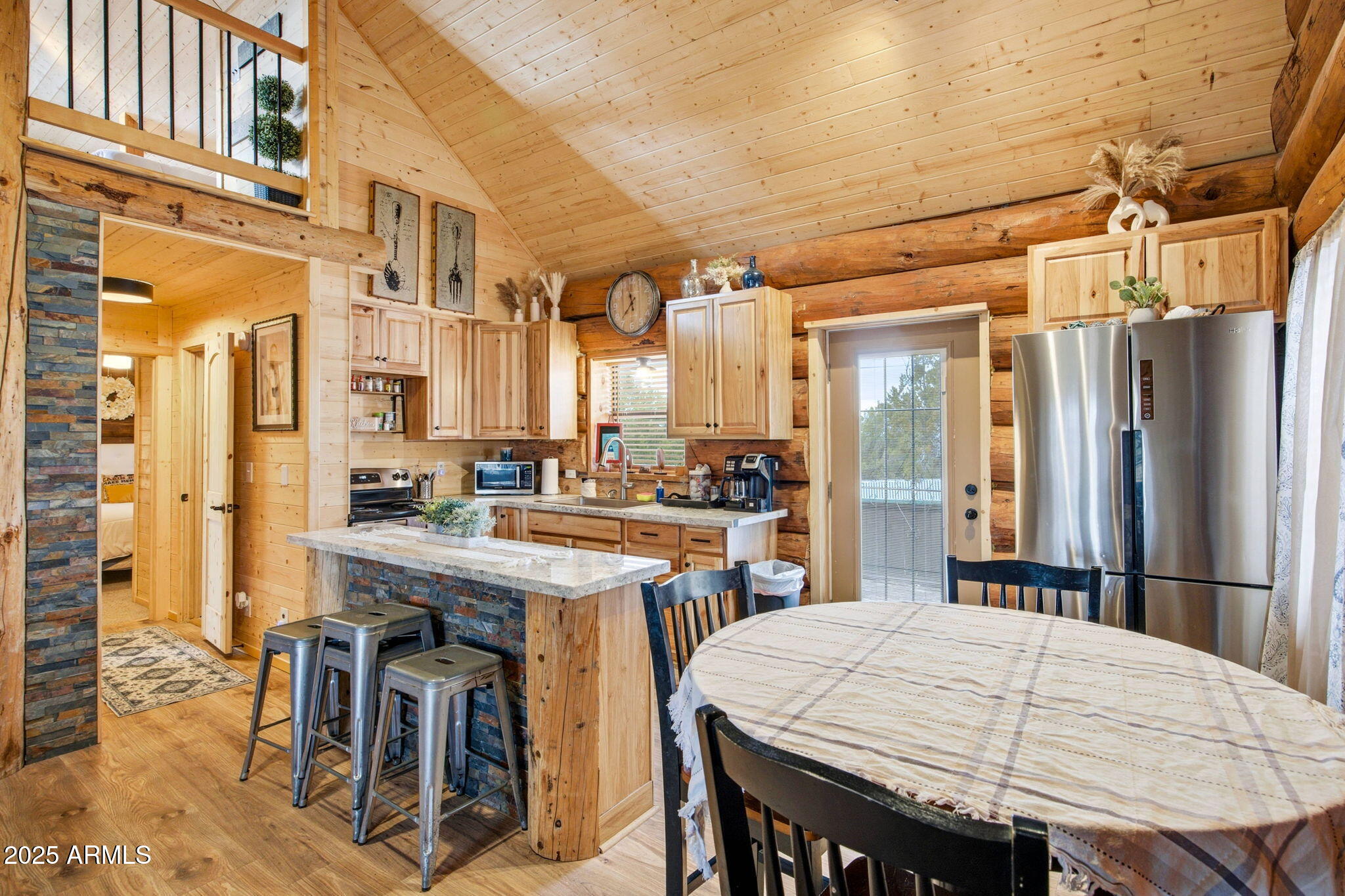 White Mountain Lakes, U9 - Residential
