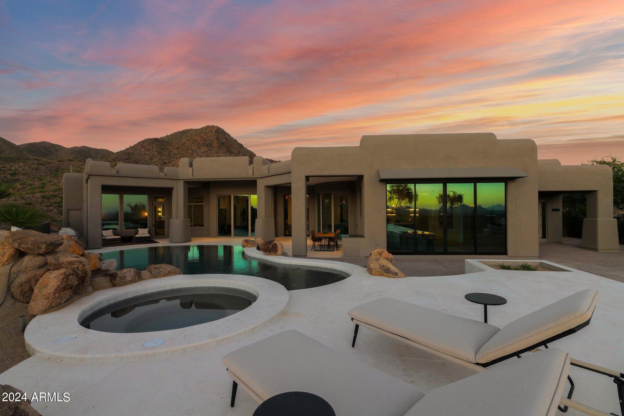 SCOTTSDALE MOUNTAIN - Residential