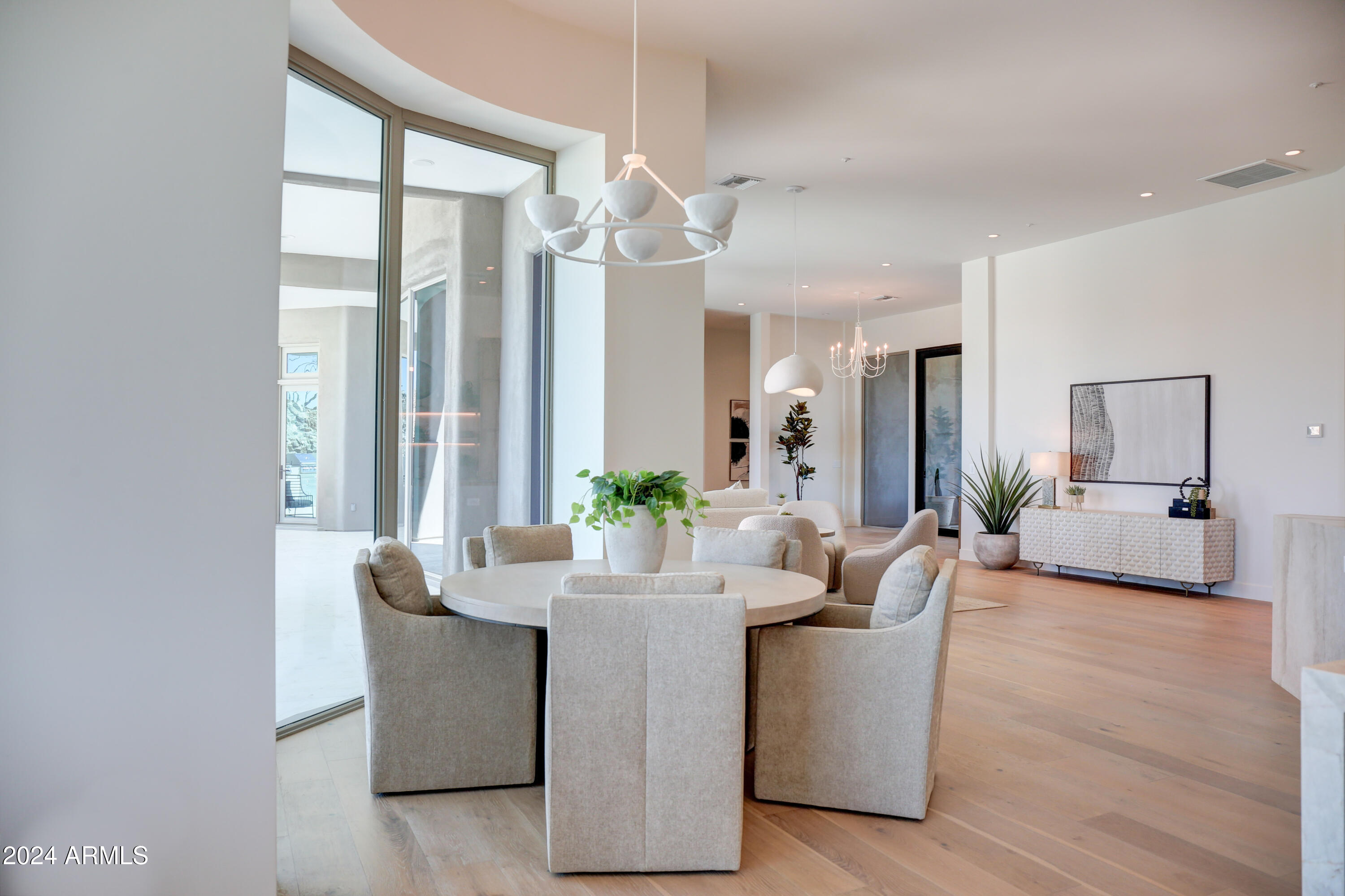 SCOTTSDALE MOUNTAIN - Residential