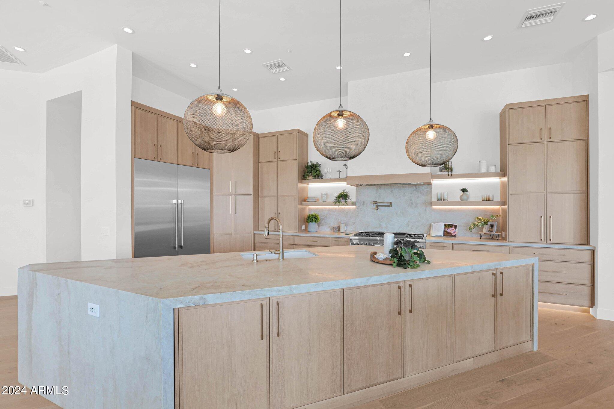 SCOTTSDALE MOUNTAIN - Residential