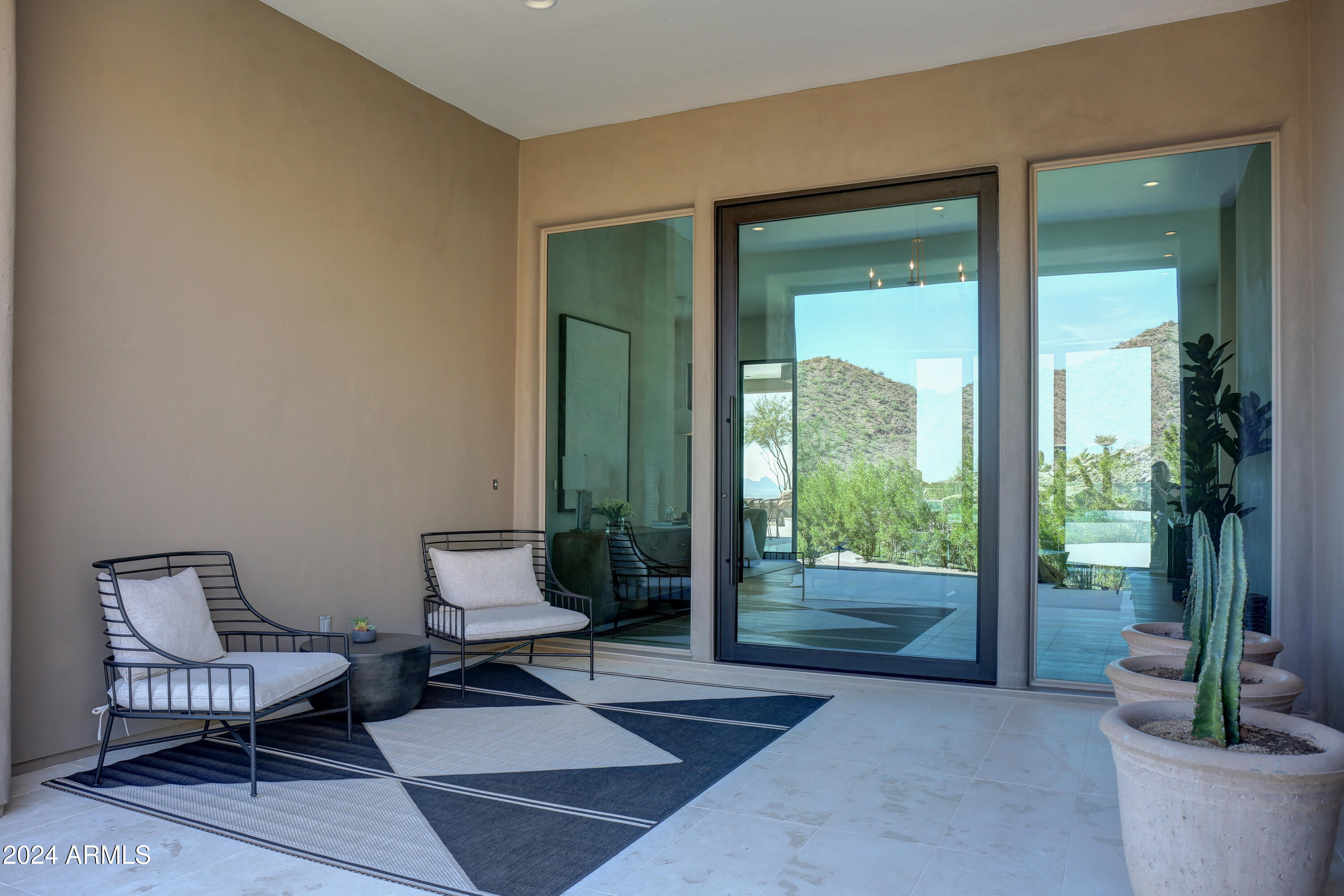 SCOTTSDALE MOUNTAIN - Residential