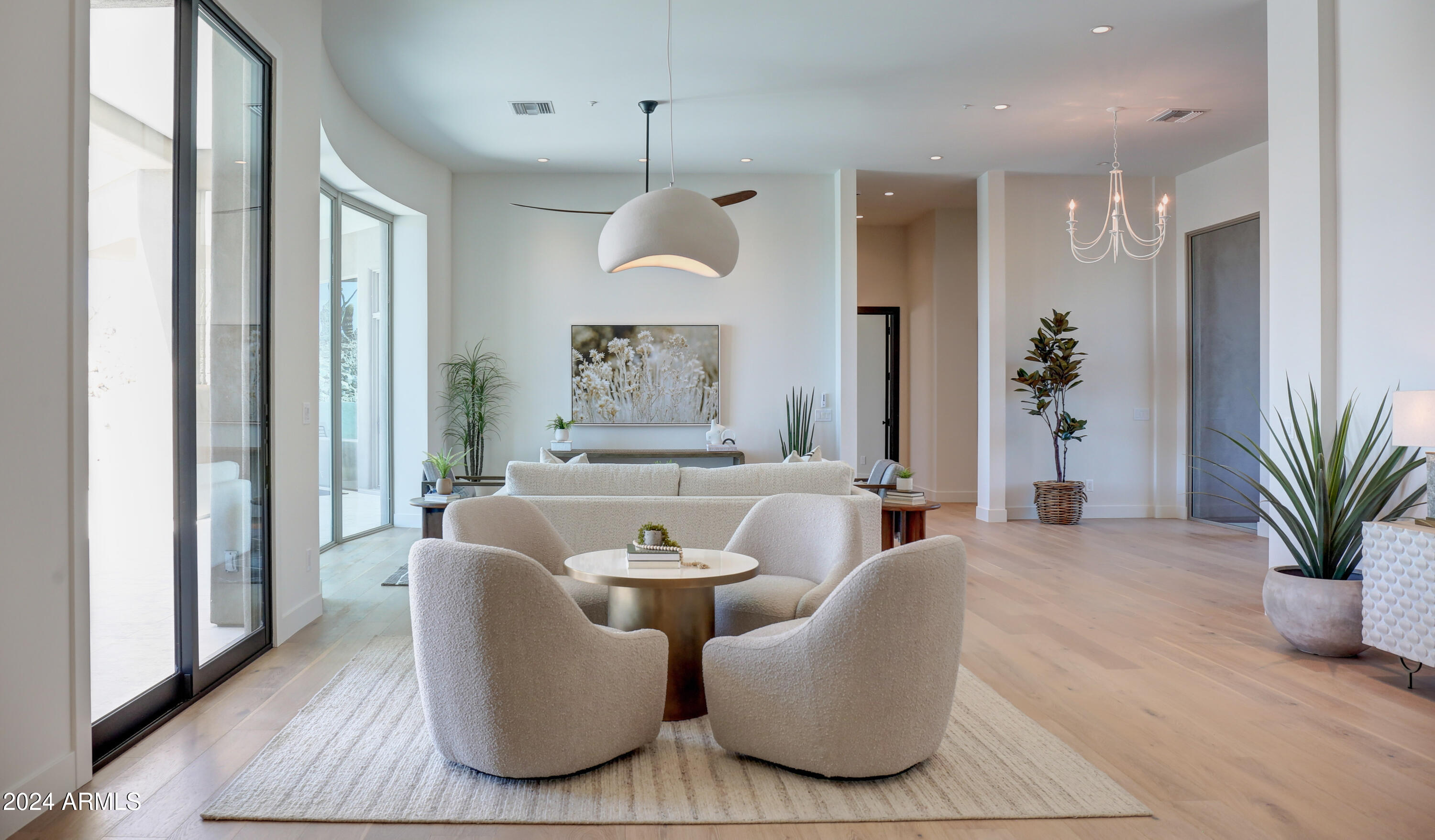 SCOTTSDALE MOUNTAIN - Residential