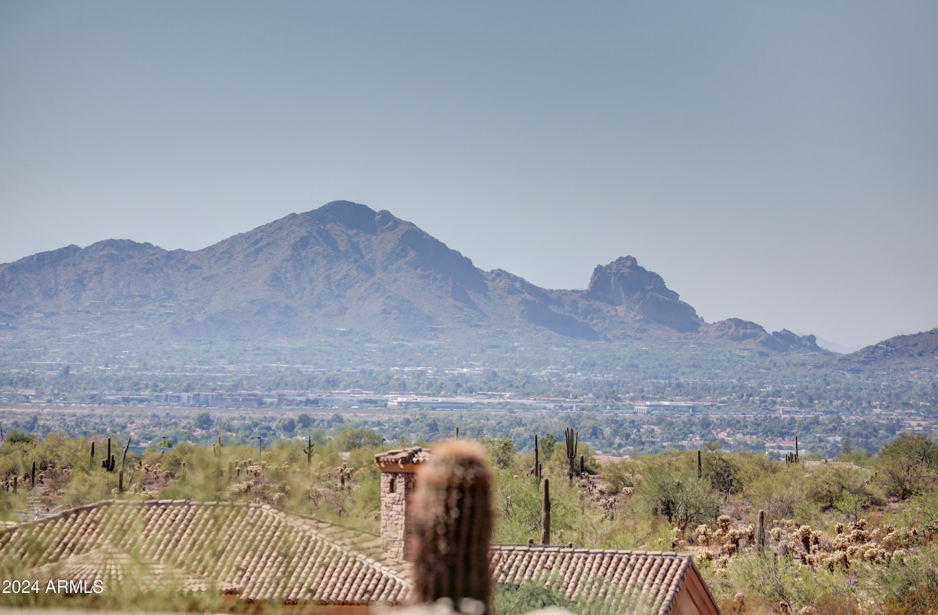 SCOTTSDALE MOUNTAIN - Residential