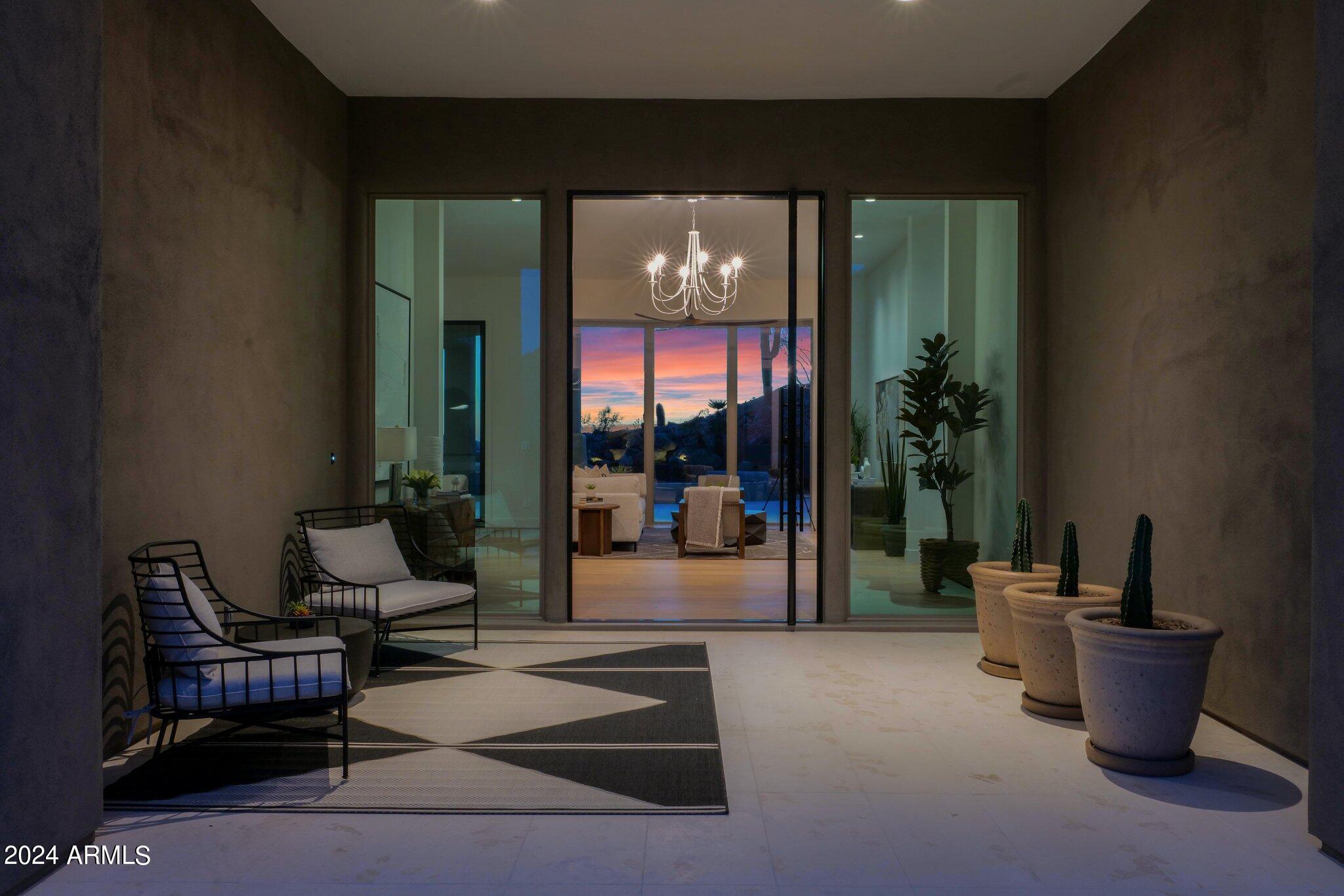 SCOTTSDALE MOUNTAIN - Residential