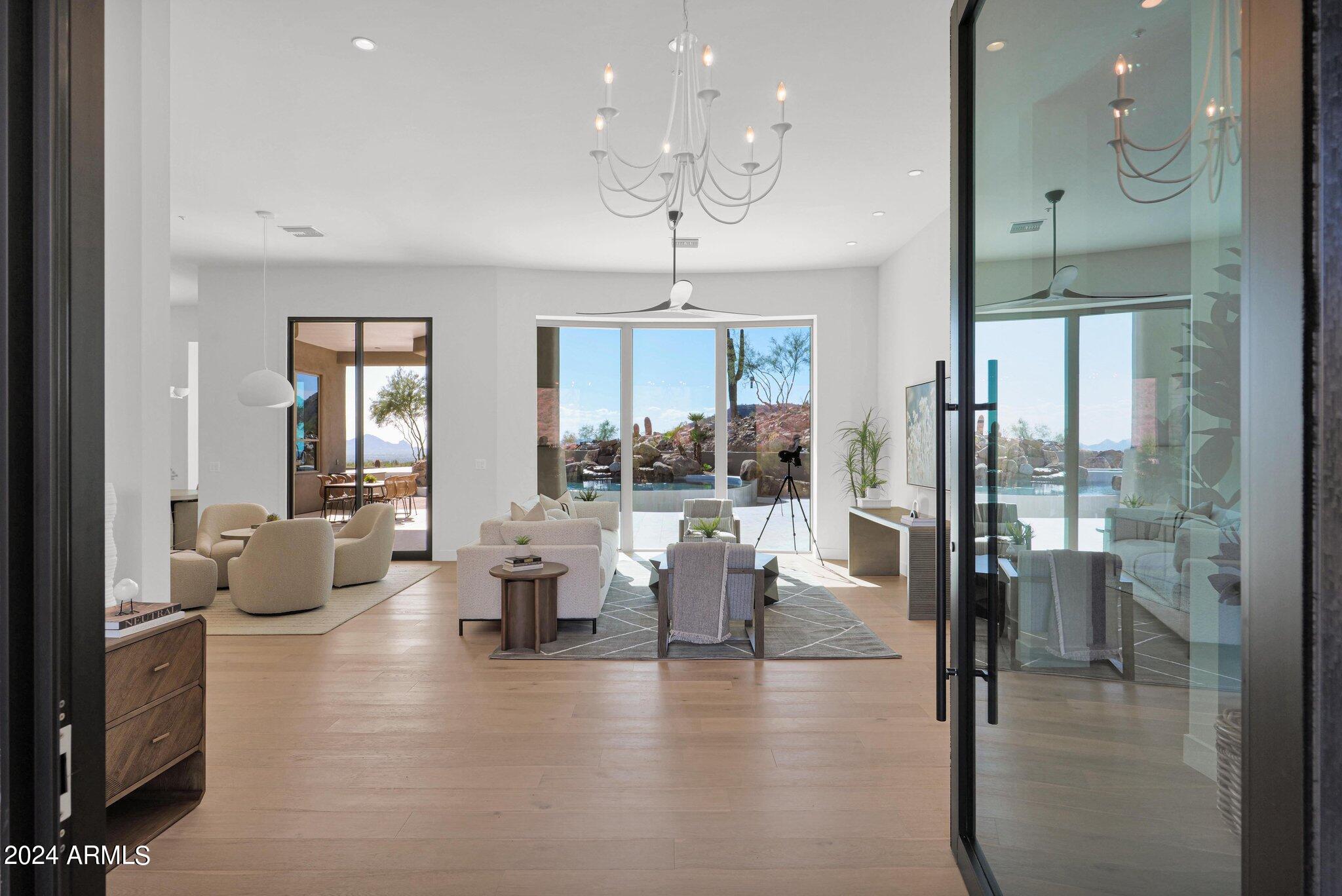 SCOTTSDALE MOUNTAIN - Residential