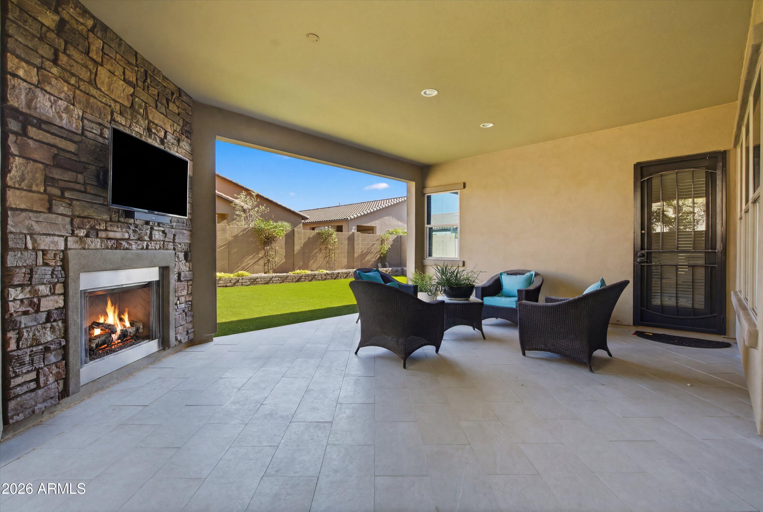 CASA MONTANA AT CAREFREE 60 - Residential