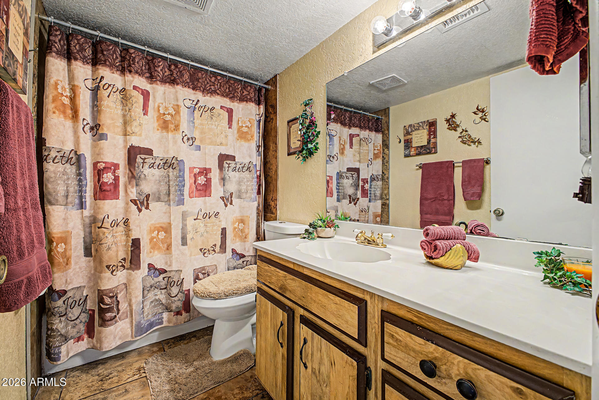 WINNWOOD ESTATES UNIT 1 - Residential