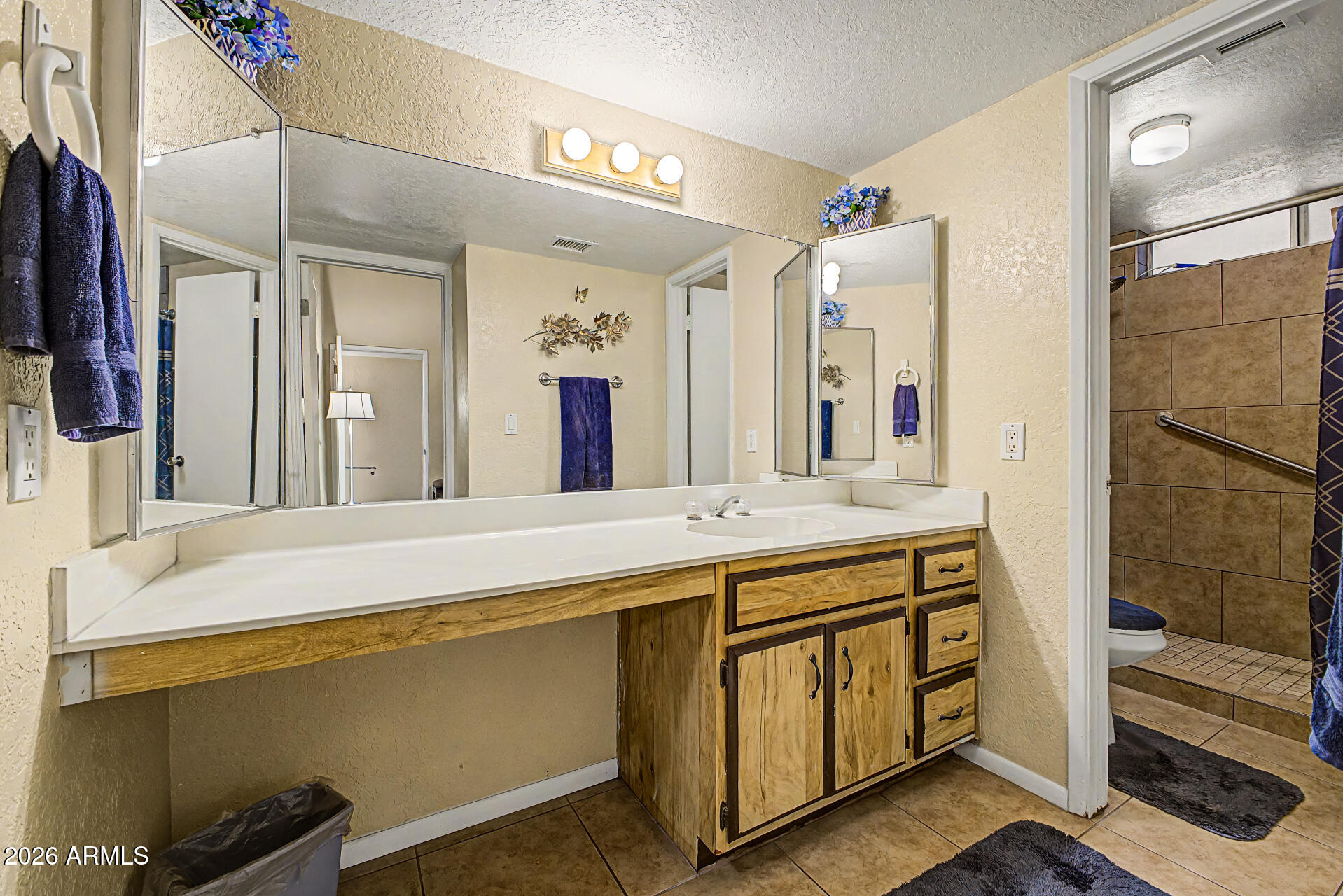 WINNWOOD ESTATES UNIT 1 - Residential