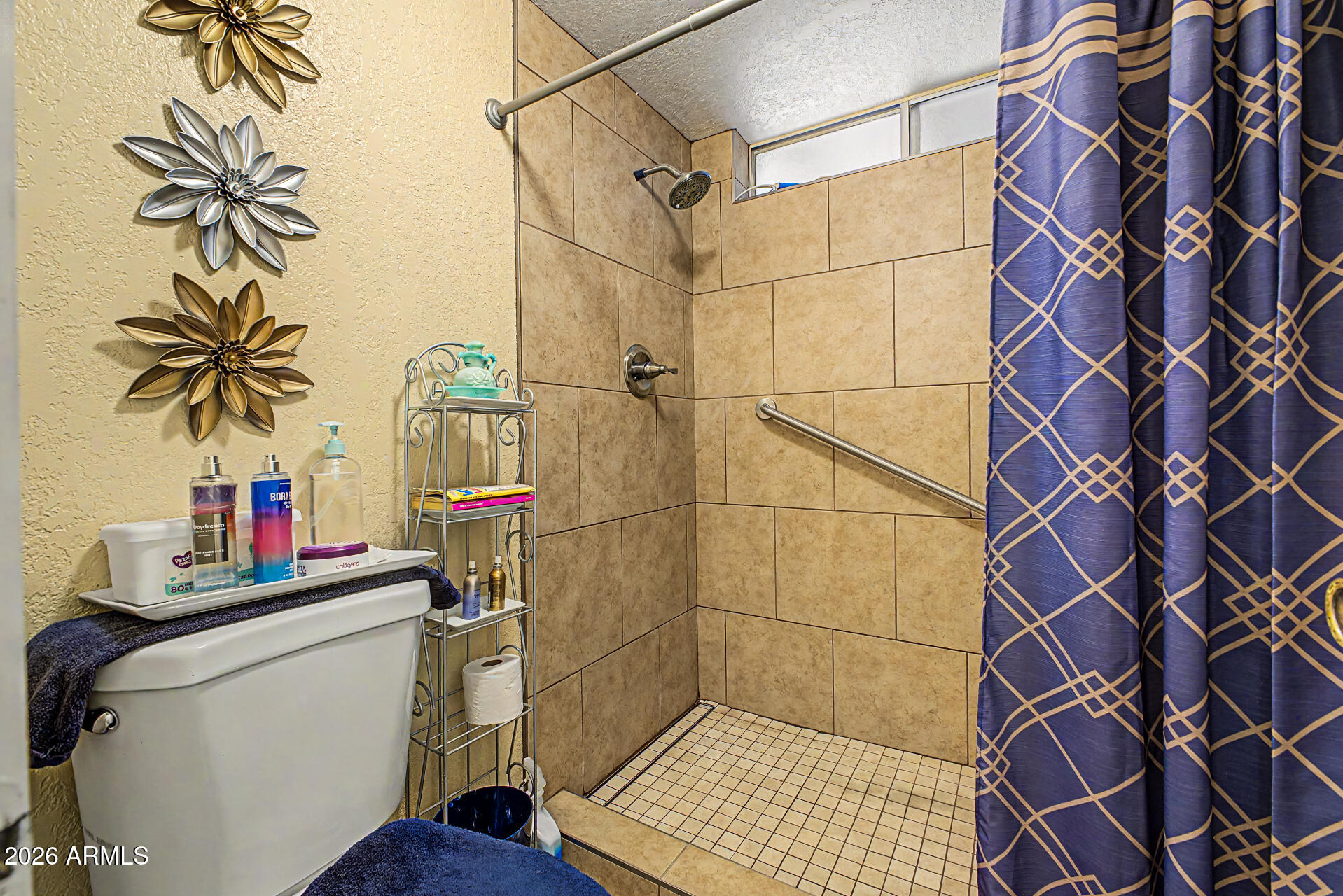 WINNWOOD ESTATES UNIT 1 - Residential