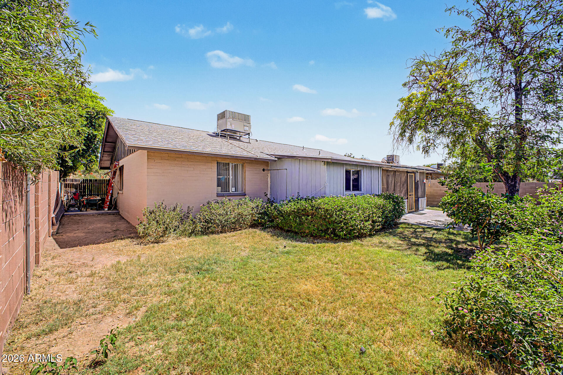 WINNWOOD ESTATES UNIT 1 - Residential