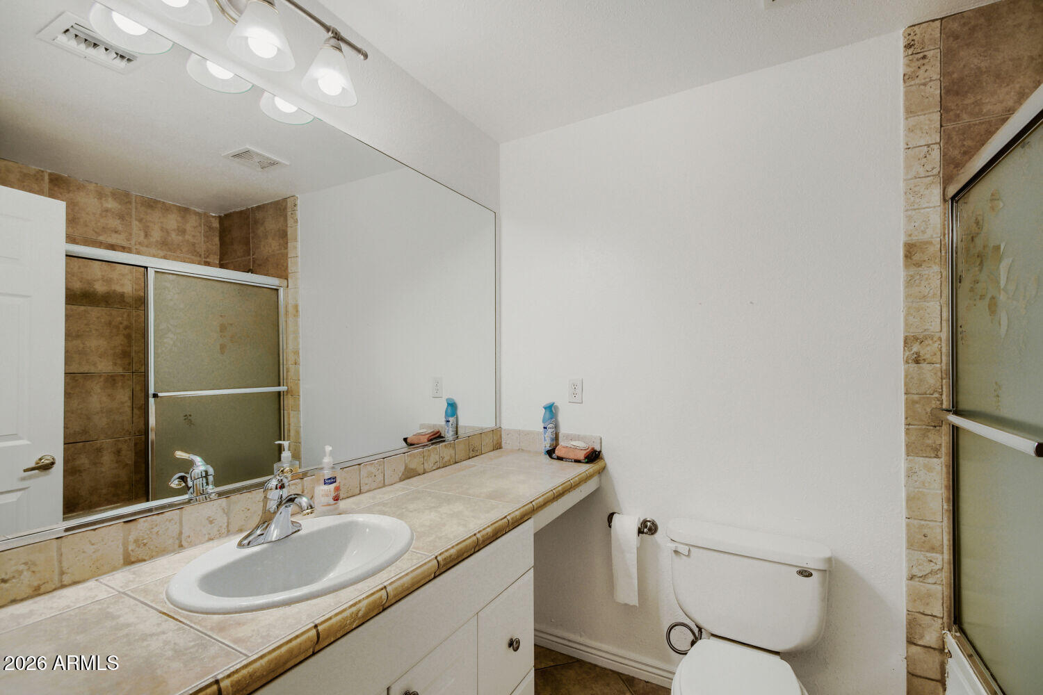 SURREY HEIGHTS 1 - Residential