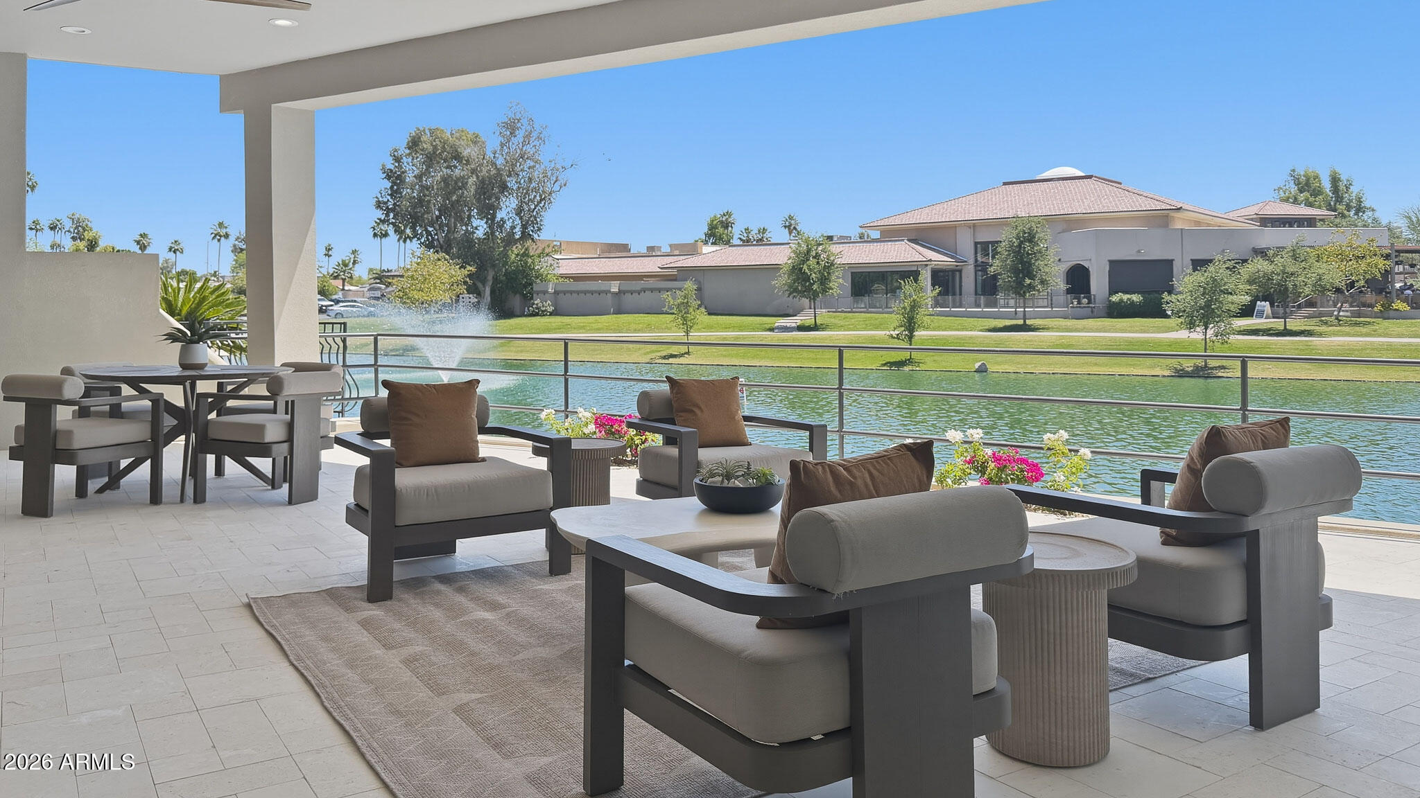 LAS PALOMAS REPLAT - Residential