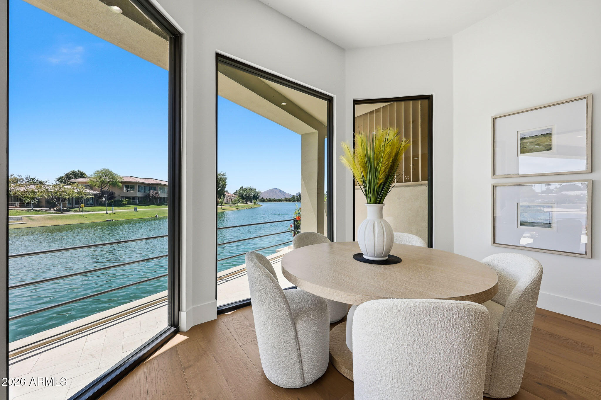 LAS PALOMAS REPLAT - Residential