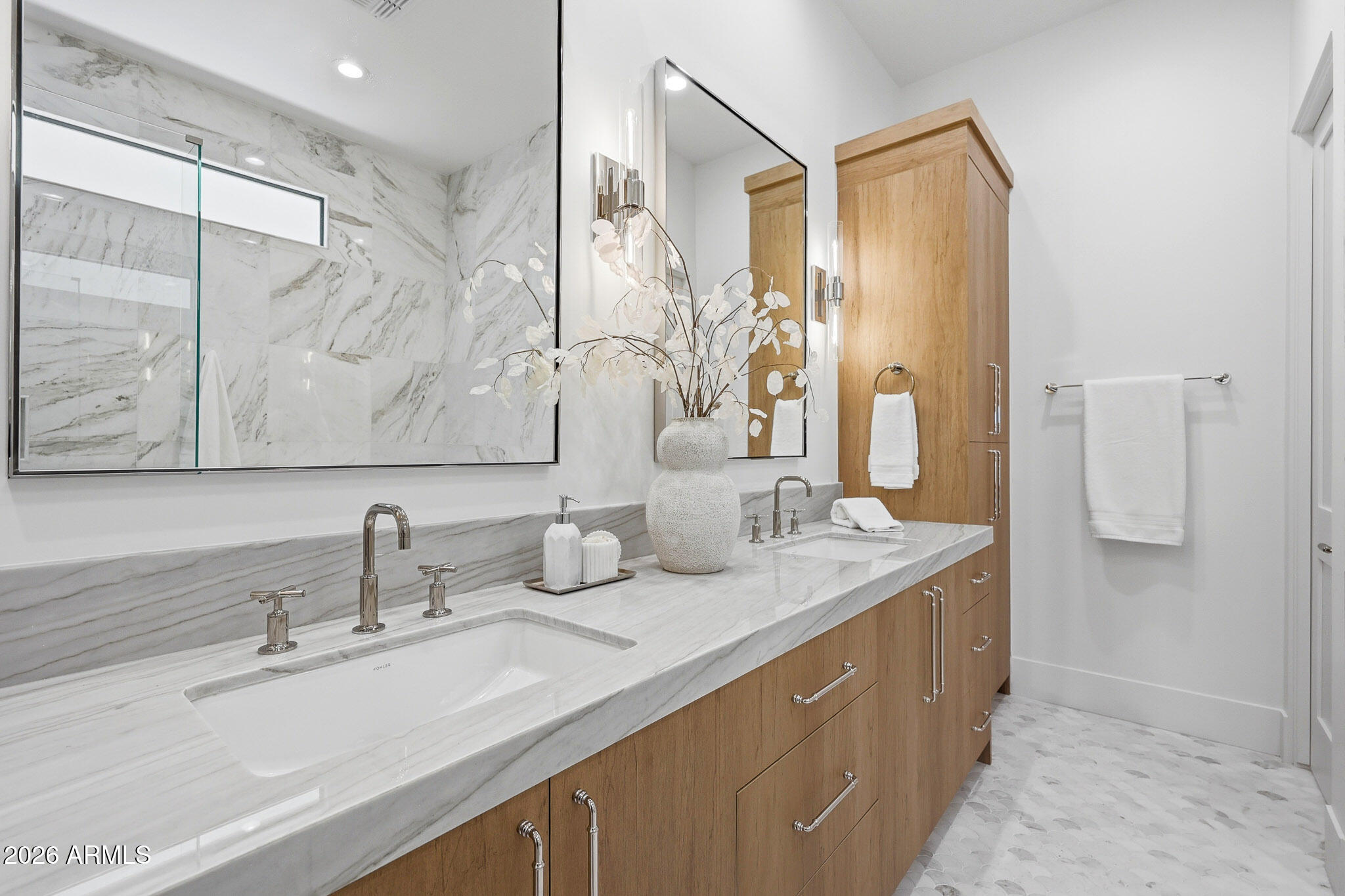 LAS PALOMAS REPLAT - Residential