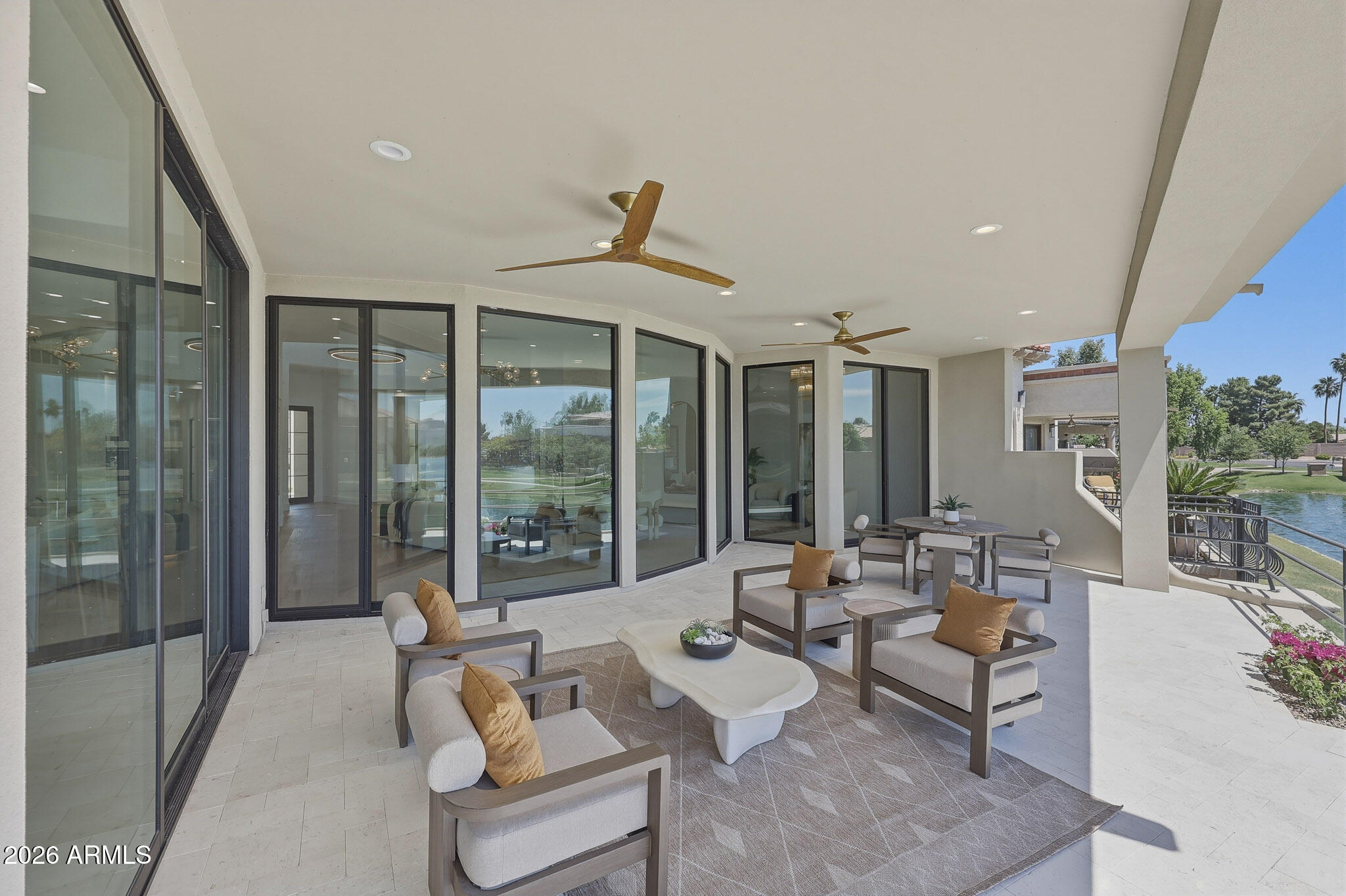 LAS PALOMAS REPLAT - Residential