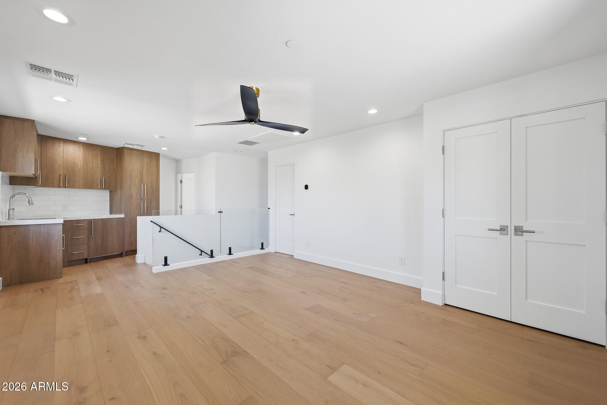 LAS PALOMAS REPLAT - Residential