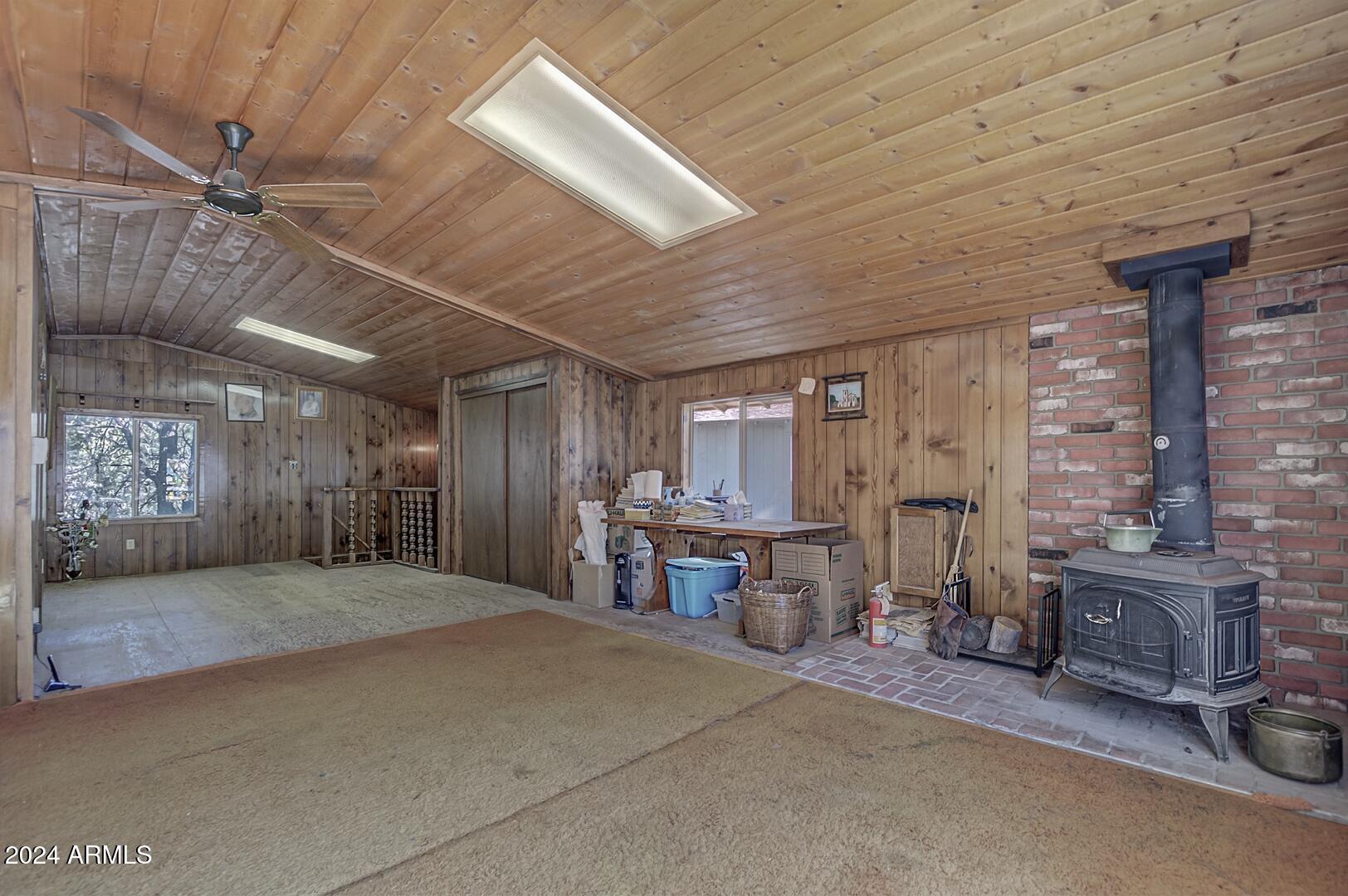 WHISPERING PINES PLAT 2 - Residential