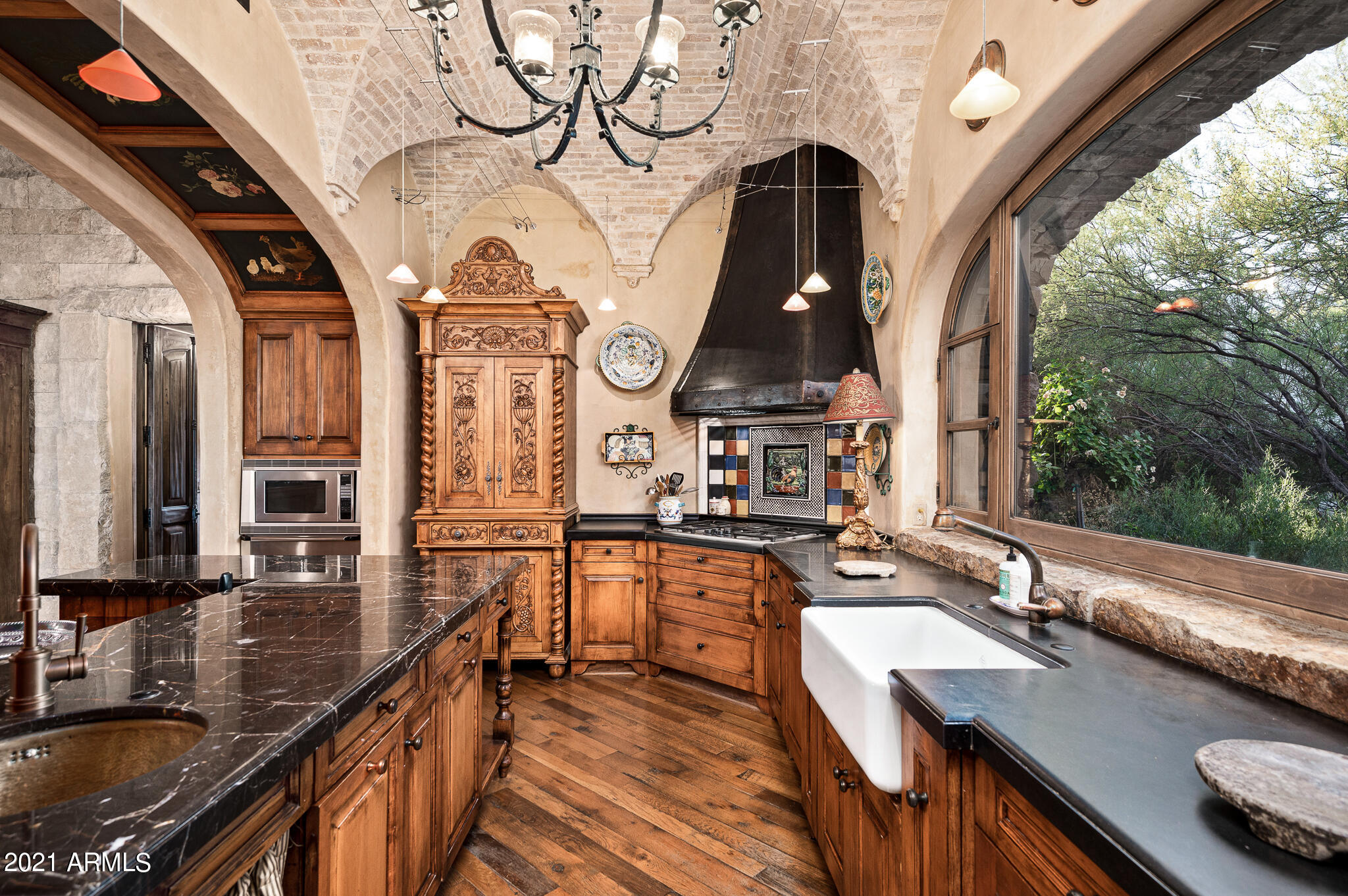 ESTANCIA - Residential