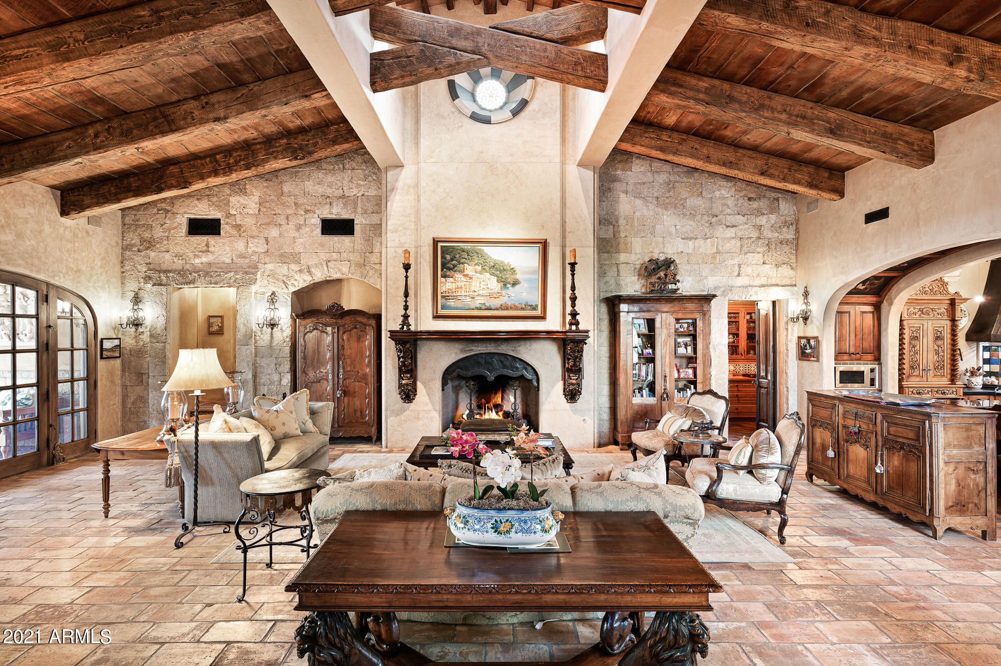 ESTANCIA - Residential