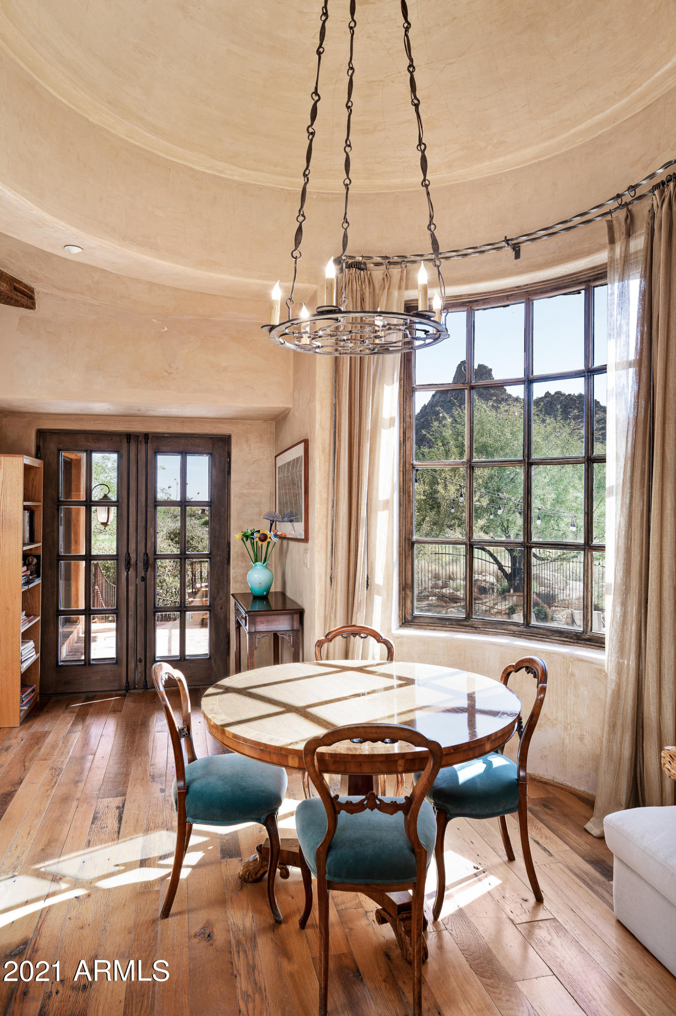 ESTANCIA - Residential