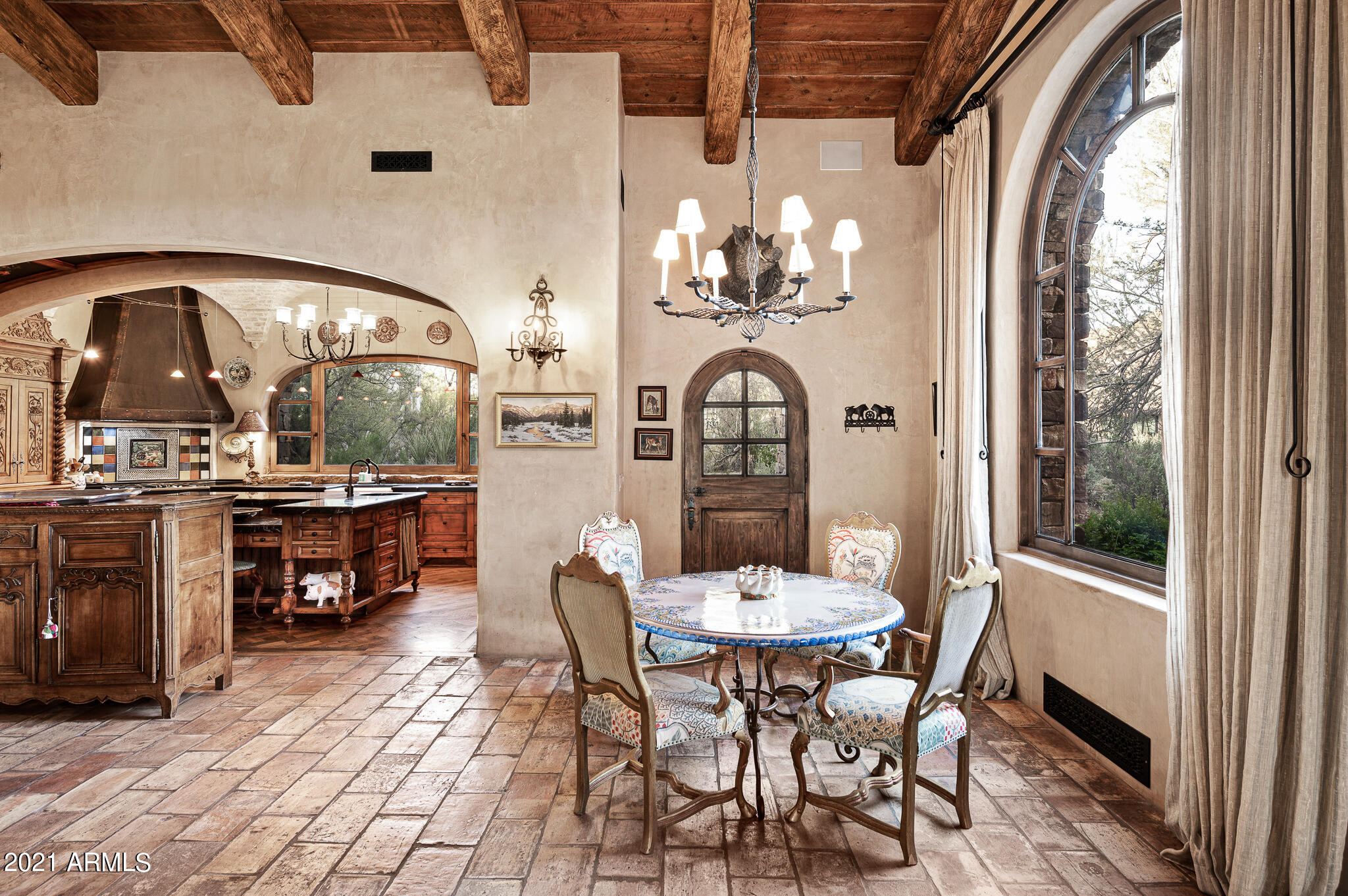 ESTANCIA - Residential