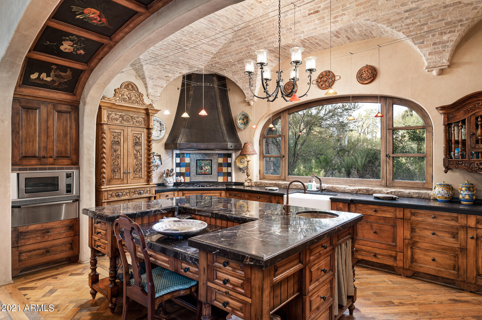 ESTANCIA - Residential