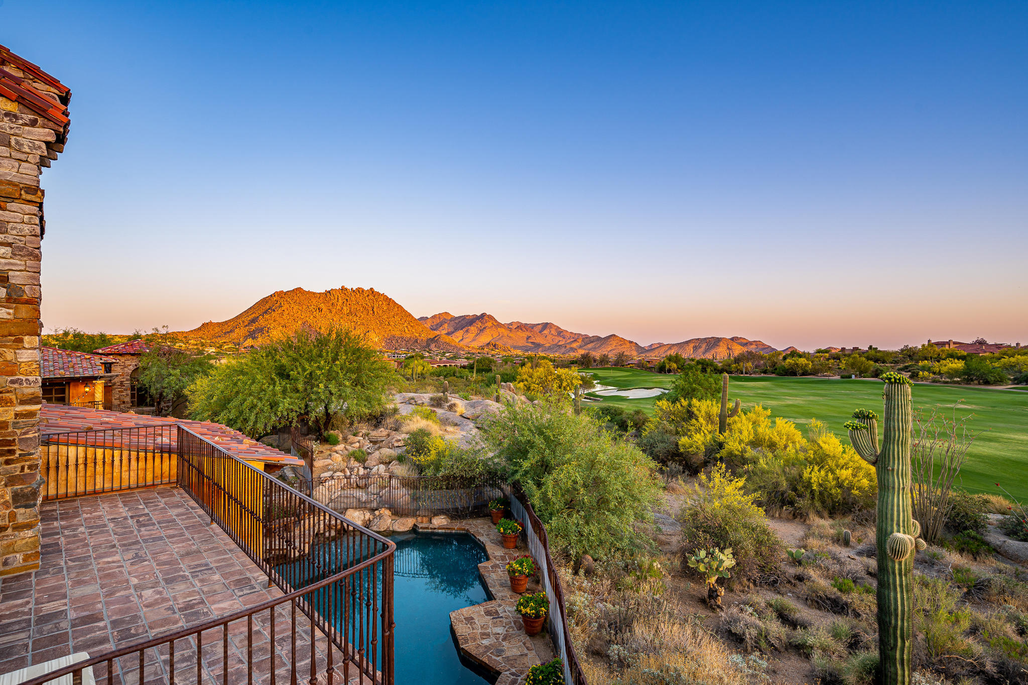 ESTANCIA - Residential