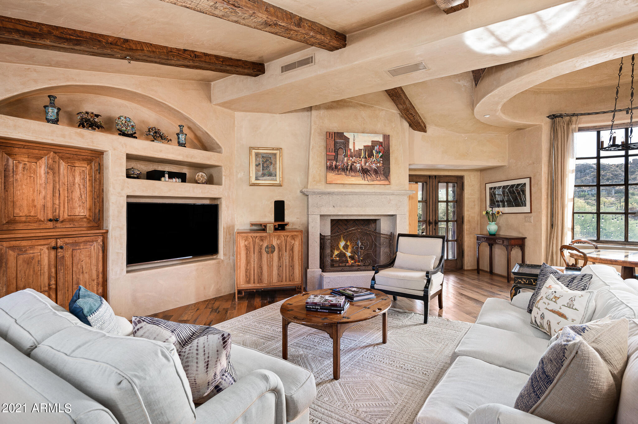 ESTANCIA - Residential