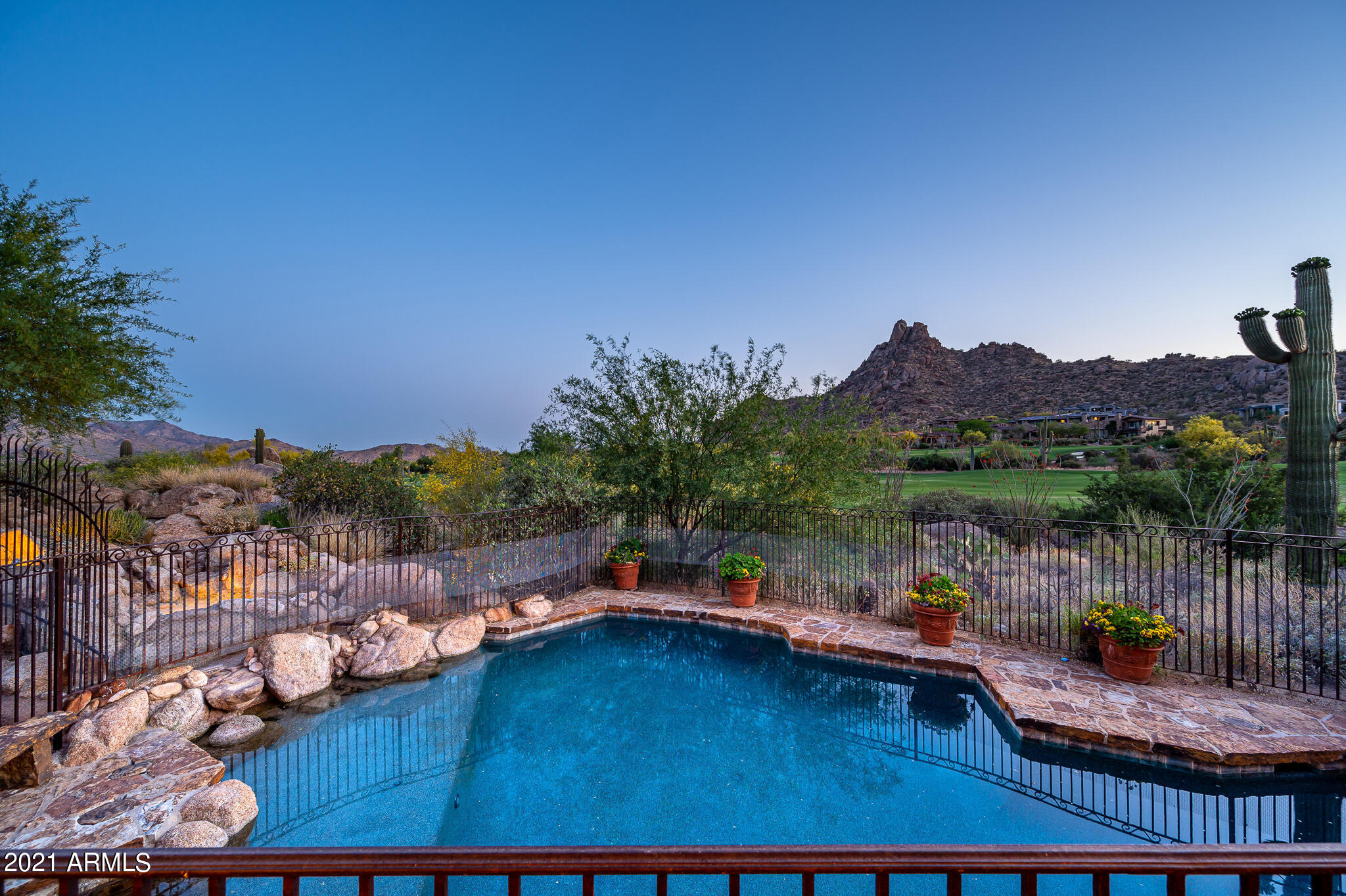 ESTANCIA - Residential