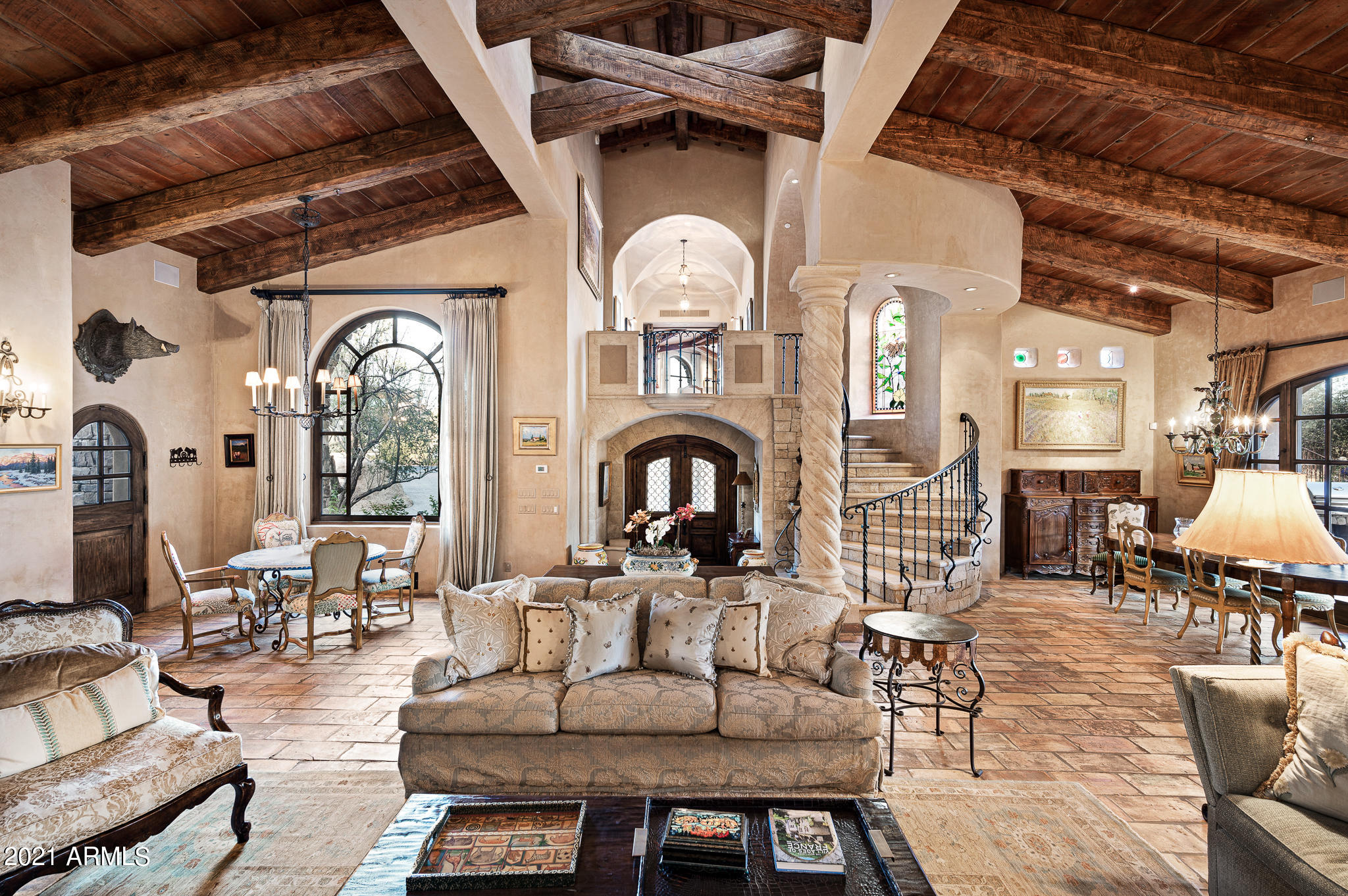 ESTANCIA - Residential