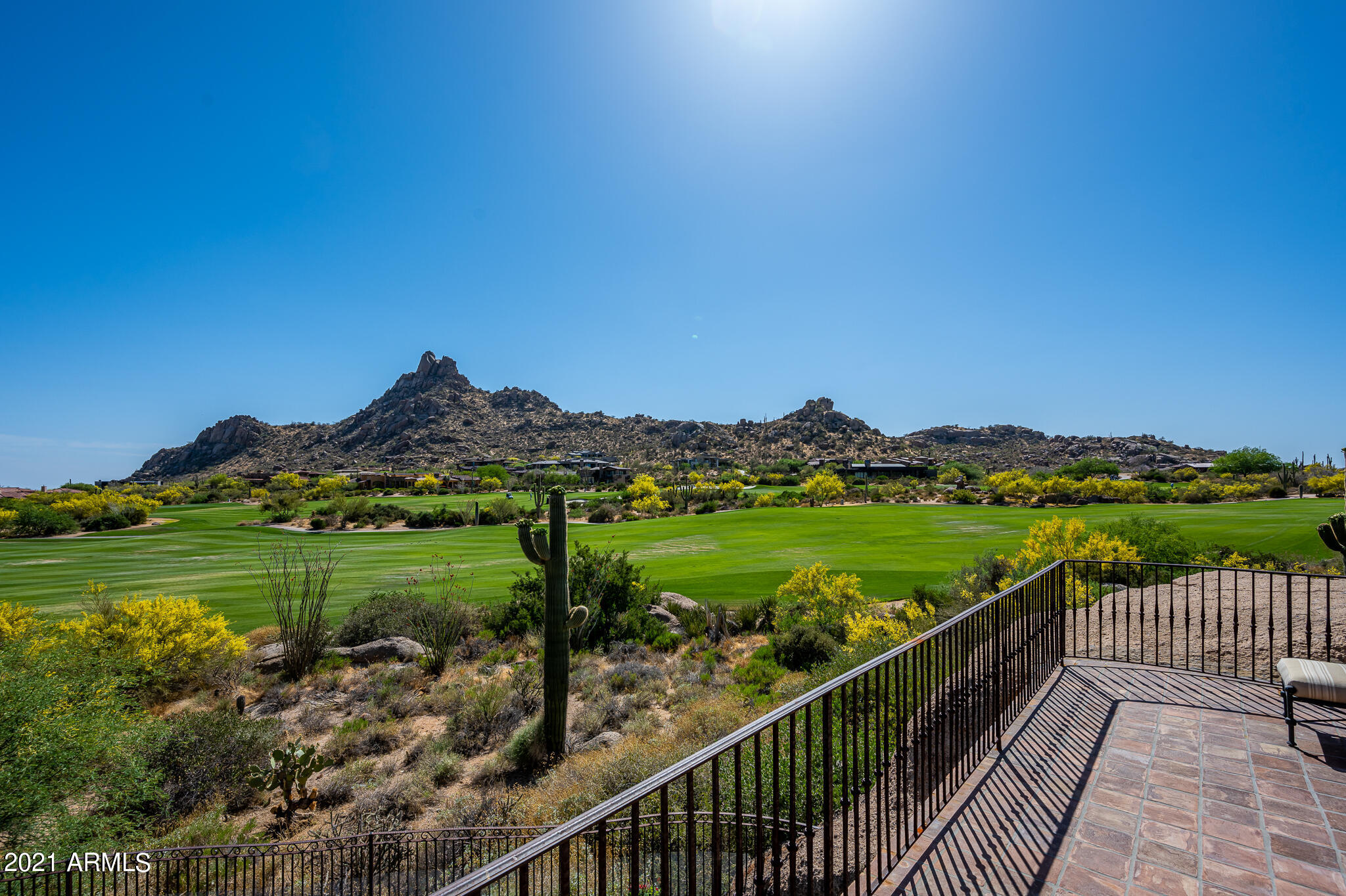 ESTANCIA - Residential