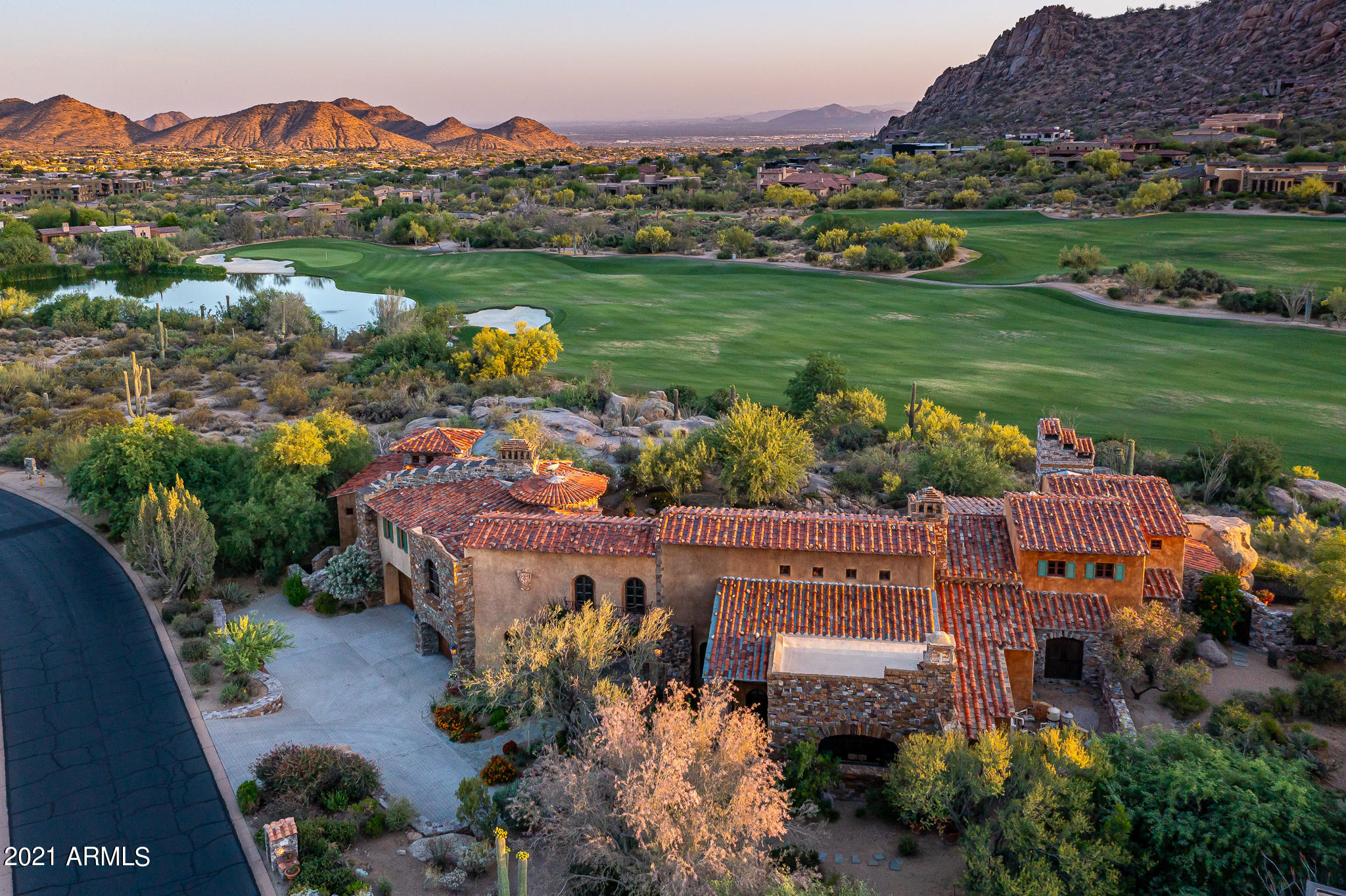 ESTANCIA - Residential