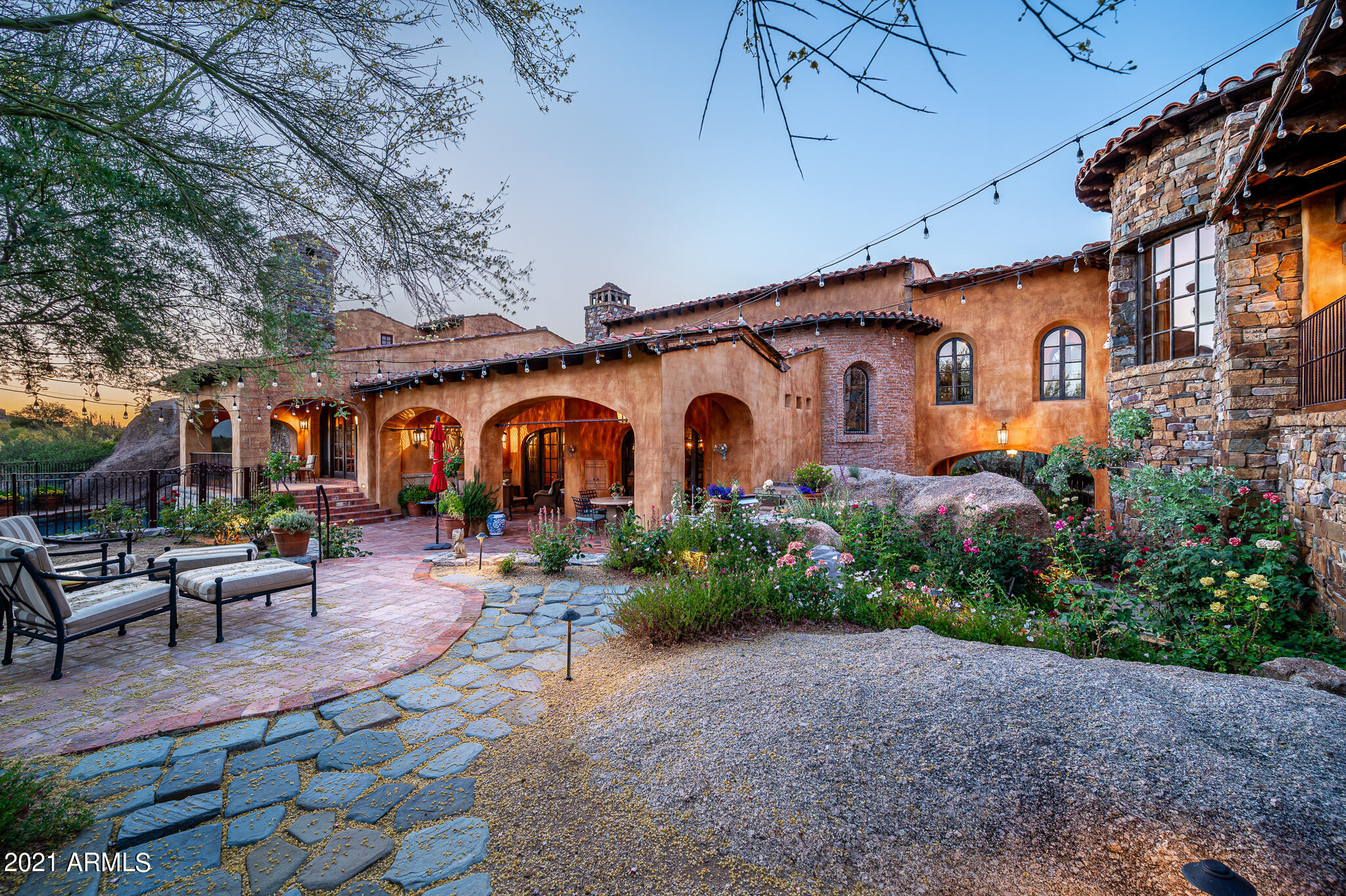 ESTANCIA - Residential