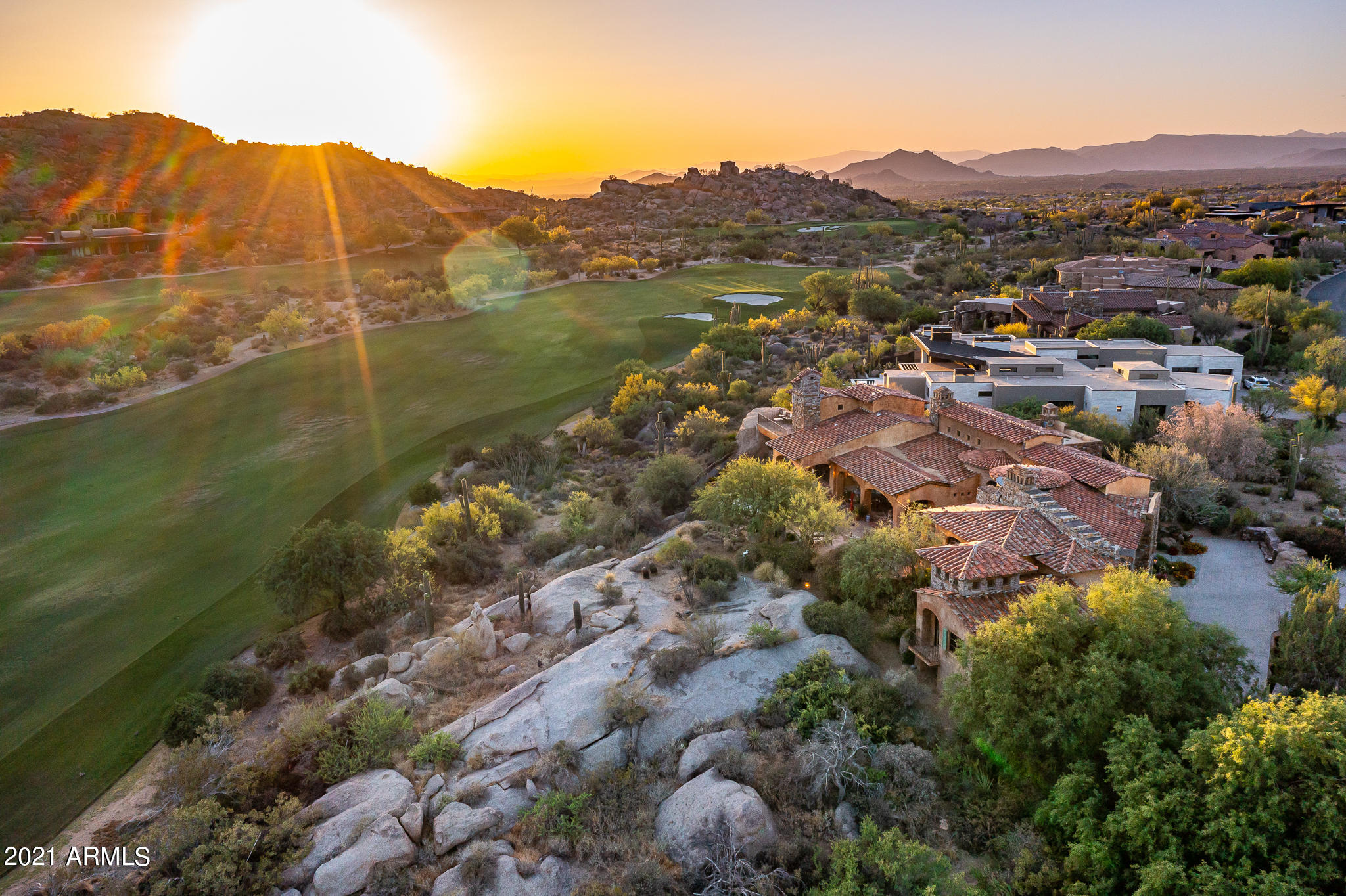 ESTANCIA - Residential