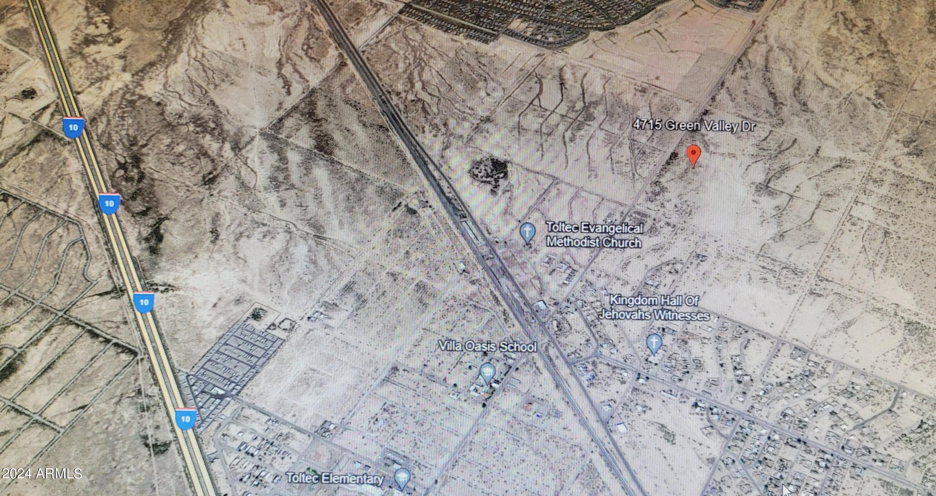 Investment Opportunity in the growing city of Eloy. 15,560 SQFT lot with no HOA, minutes from I-10 and Casa Grande. Hold for Investment or build your dream home.